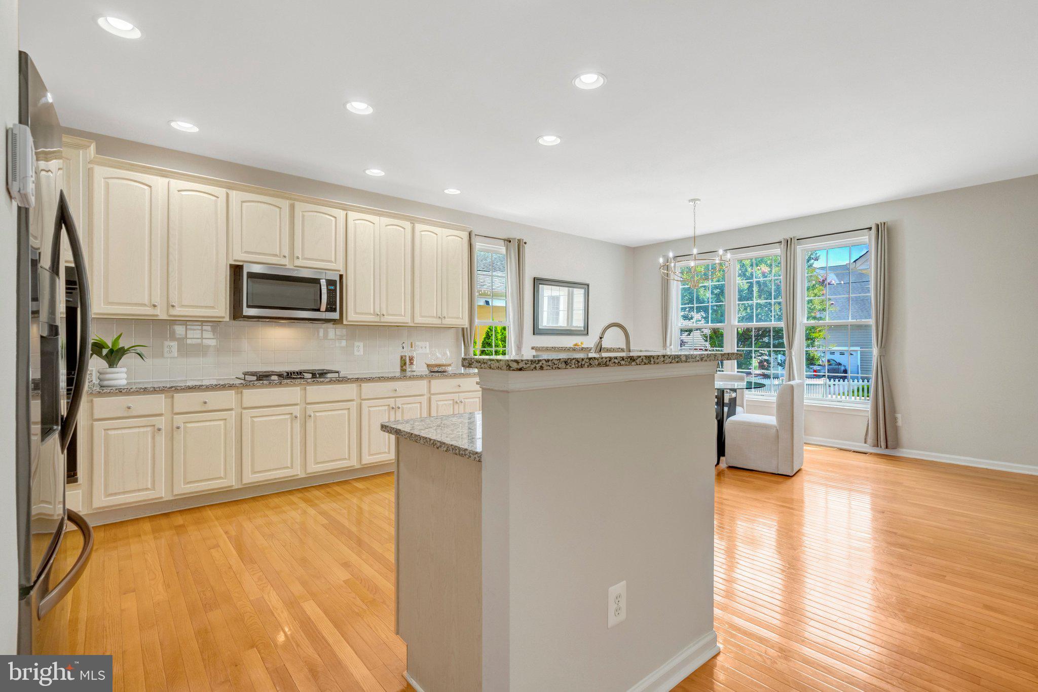 SOUTH RIDING - Residential