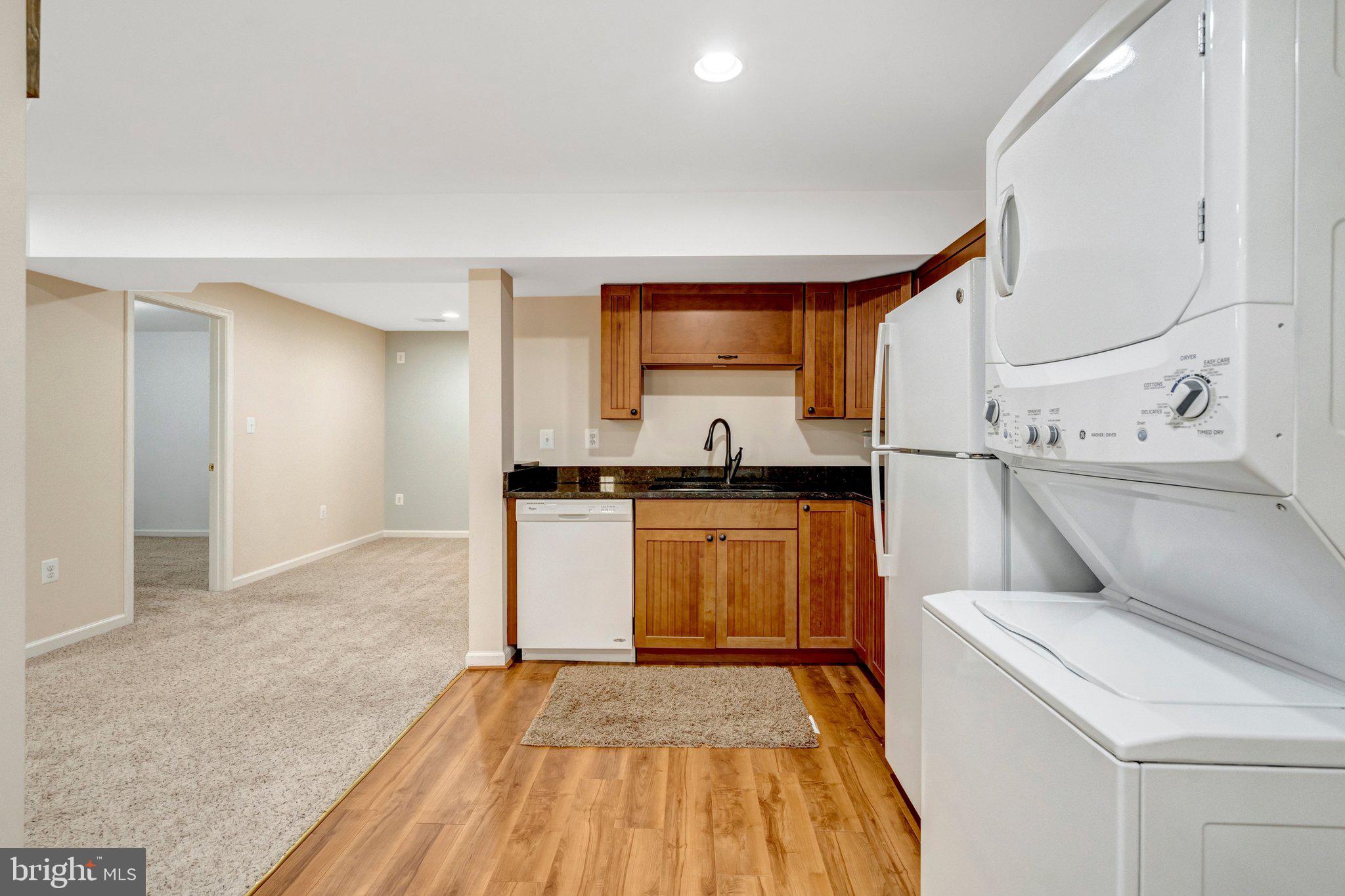 SOUTH RIDING - Residential