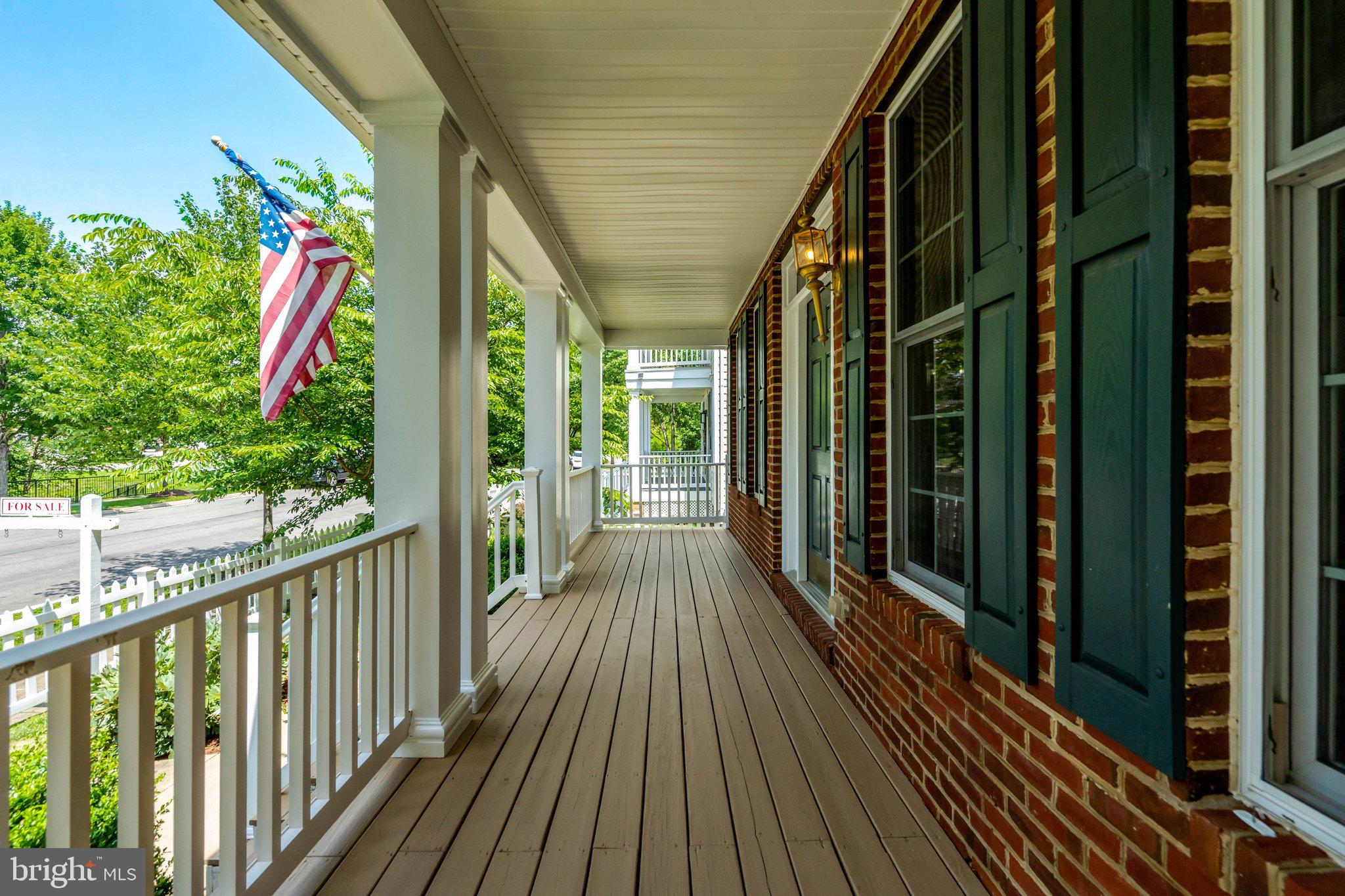 SOUTH RIDING - Residential