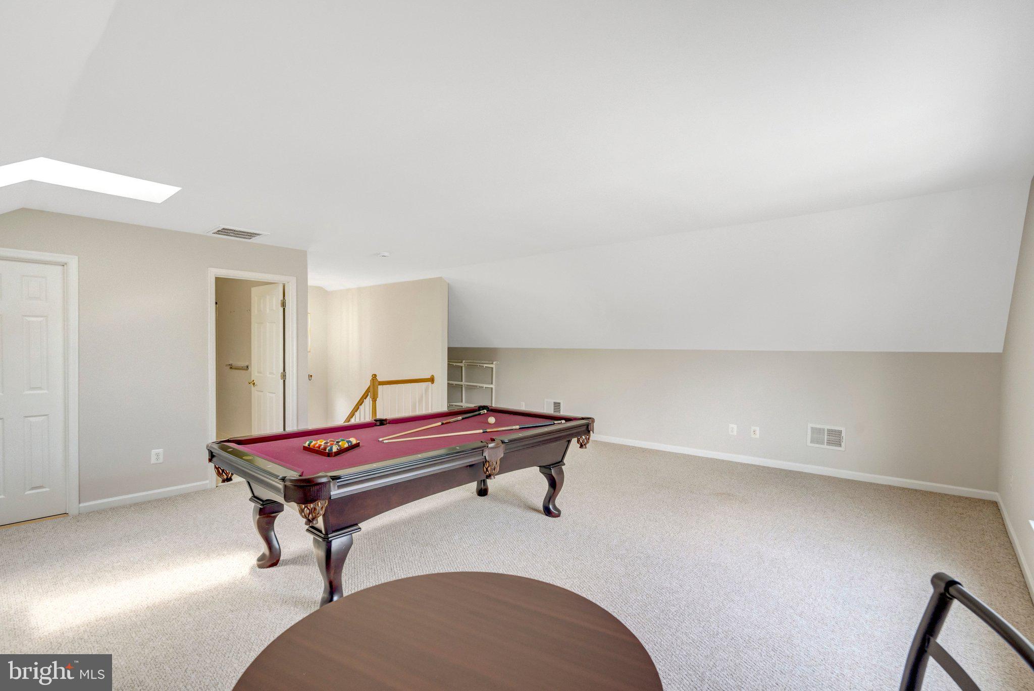 SOUTH RIDING - Residential