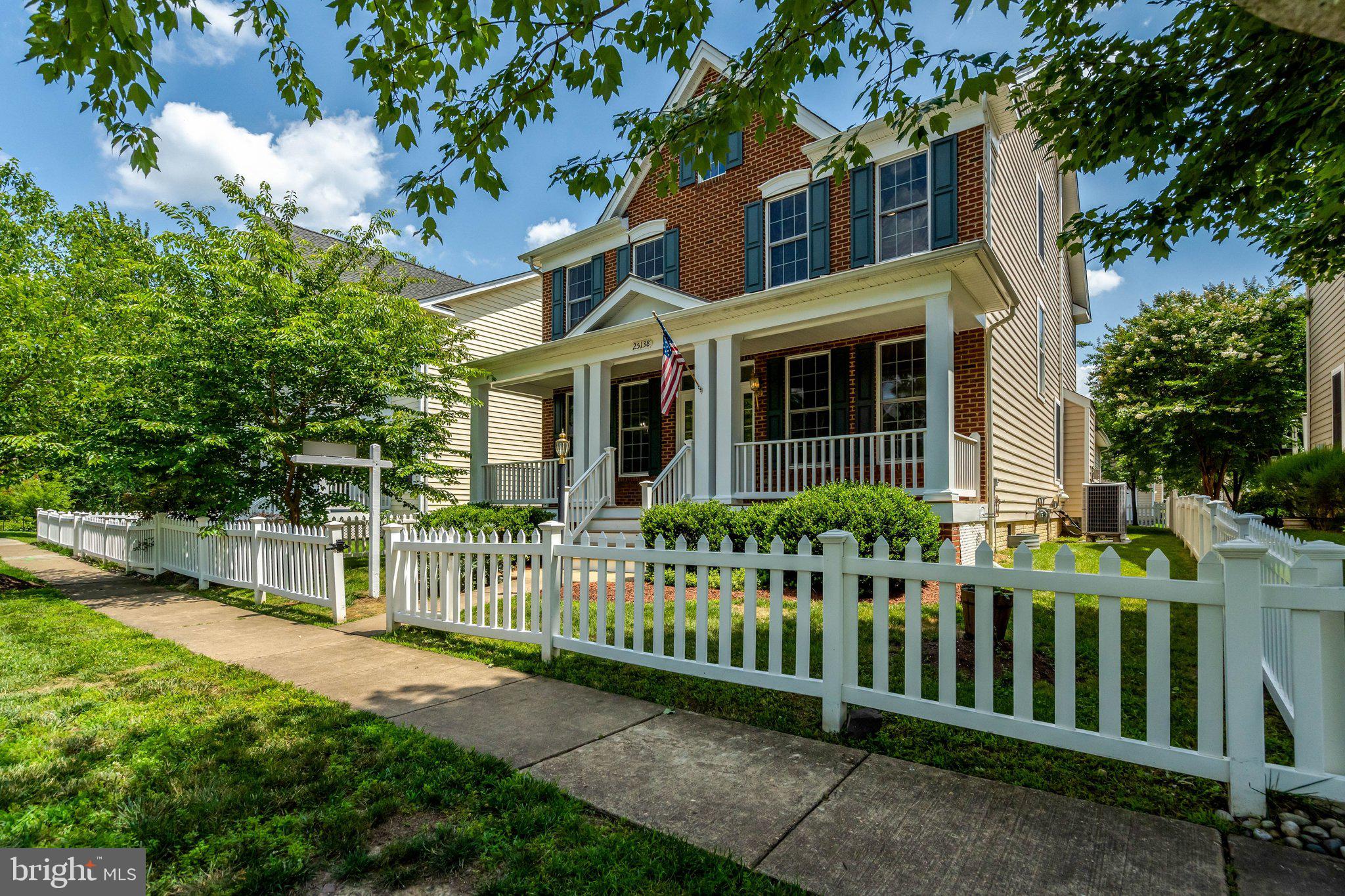 SOUTH RIDING - Residential