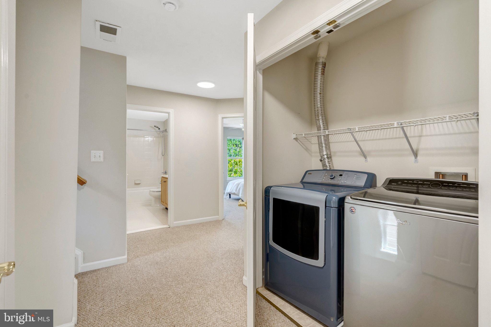 SOUTH RIDING - Residential