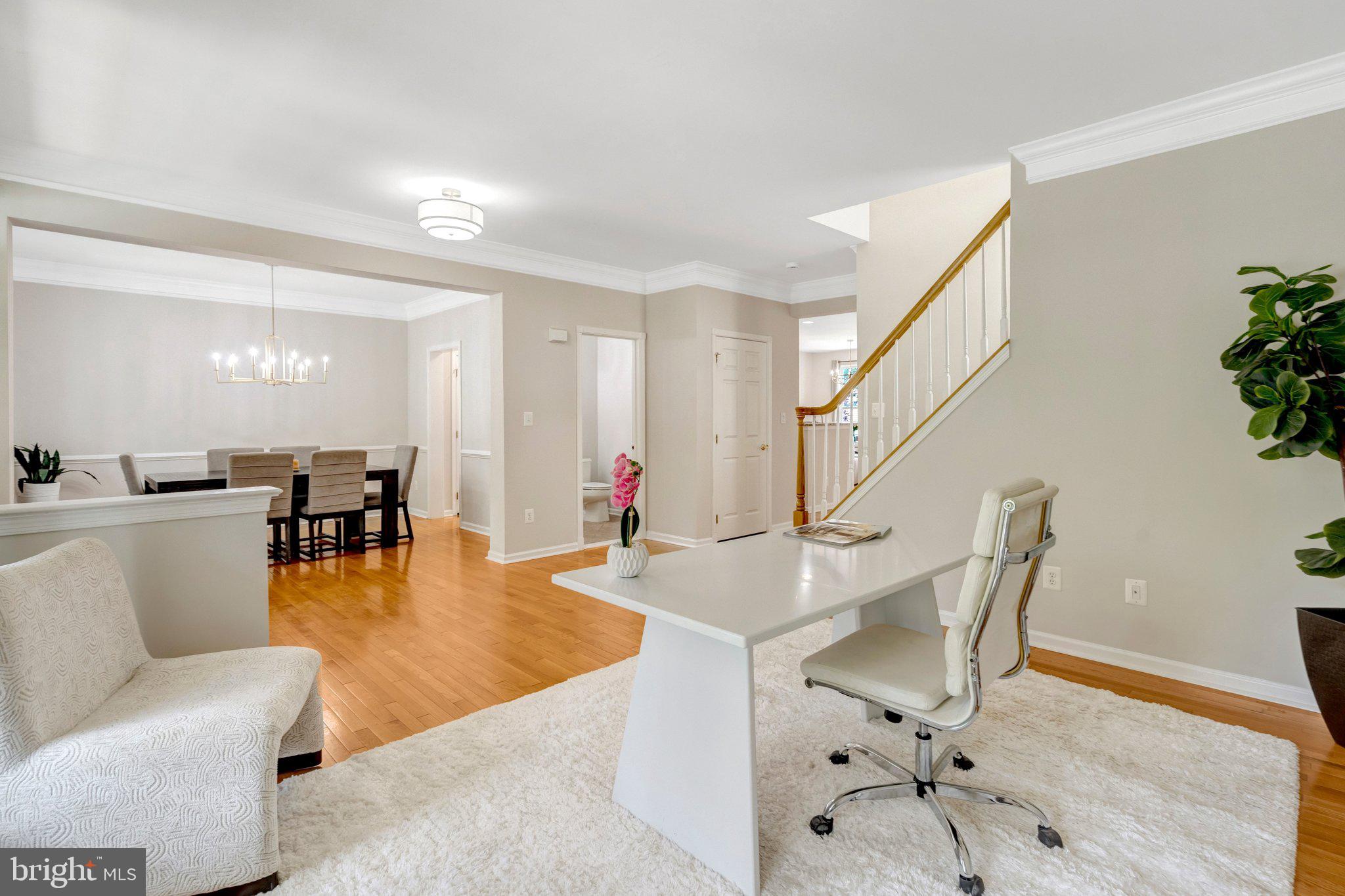SOUTH RIDING - Residential