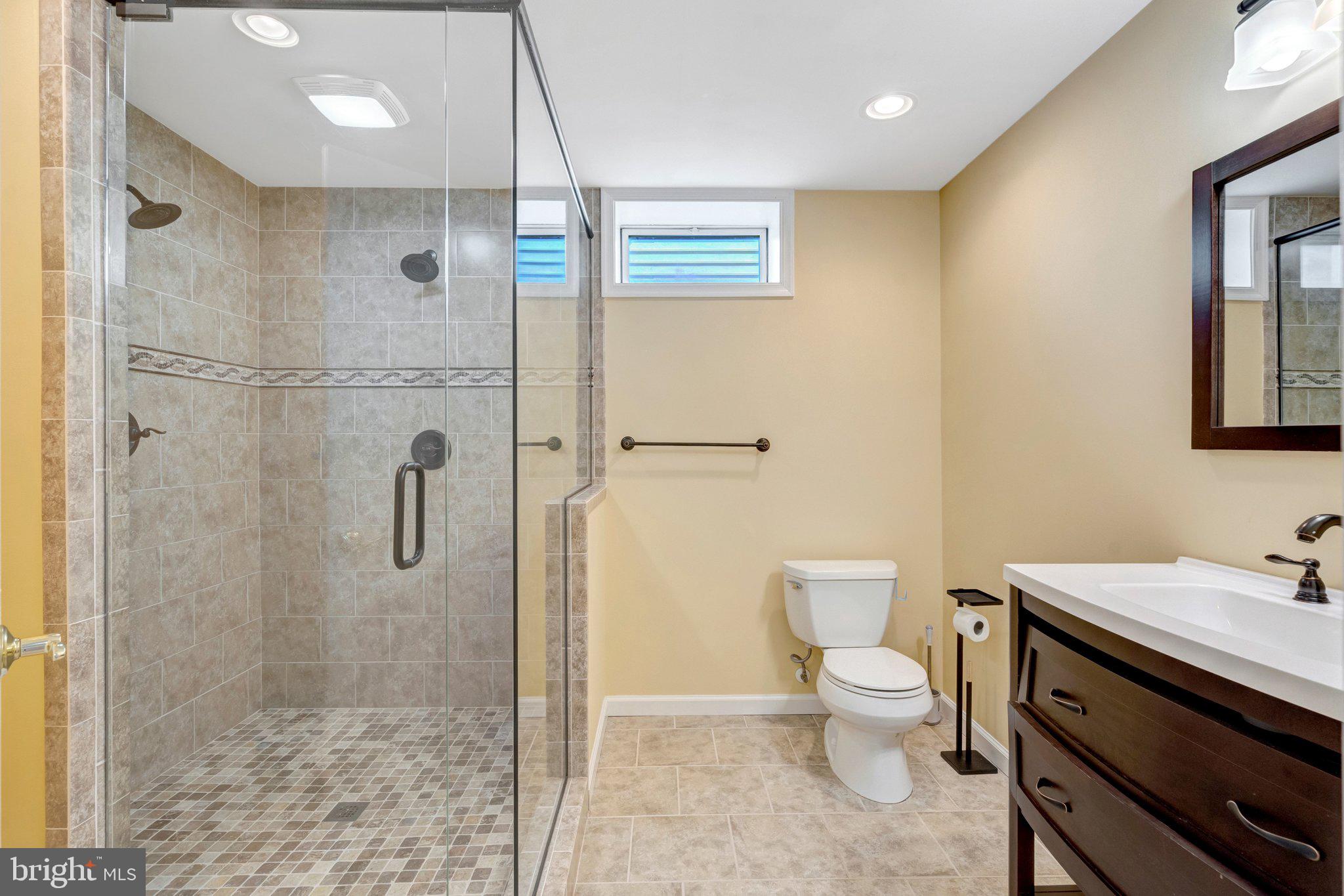 SOUTH RIDING - Residential