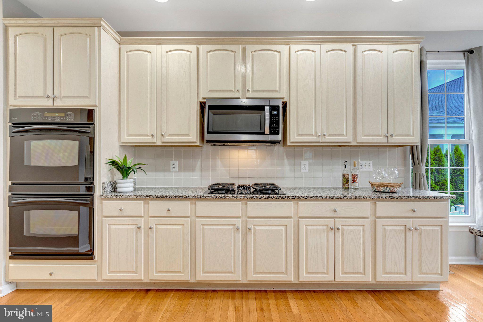 SOUTH RIDING - Residential