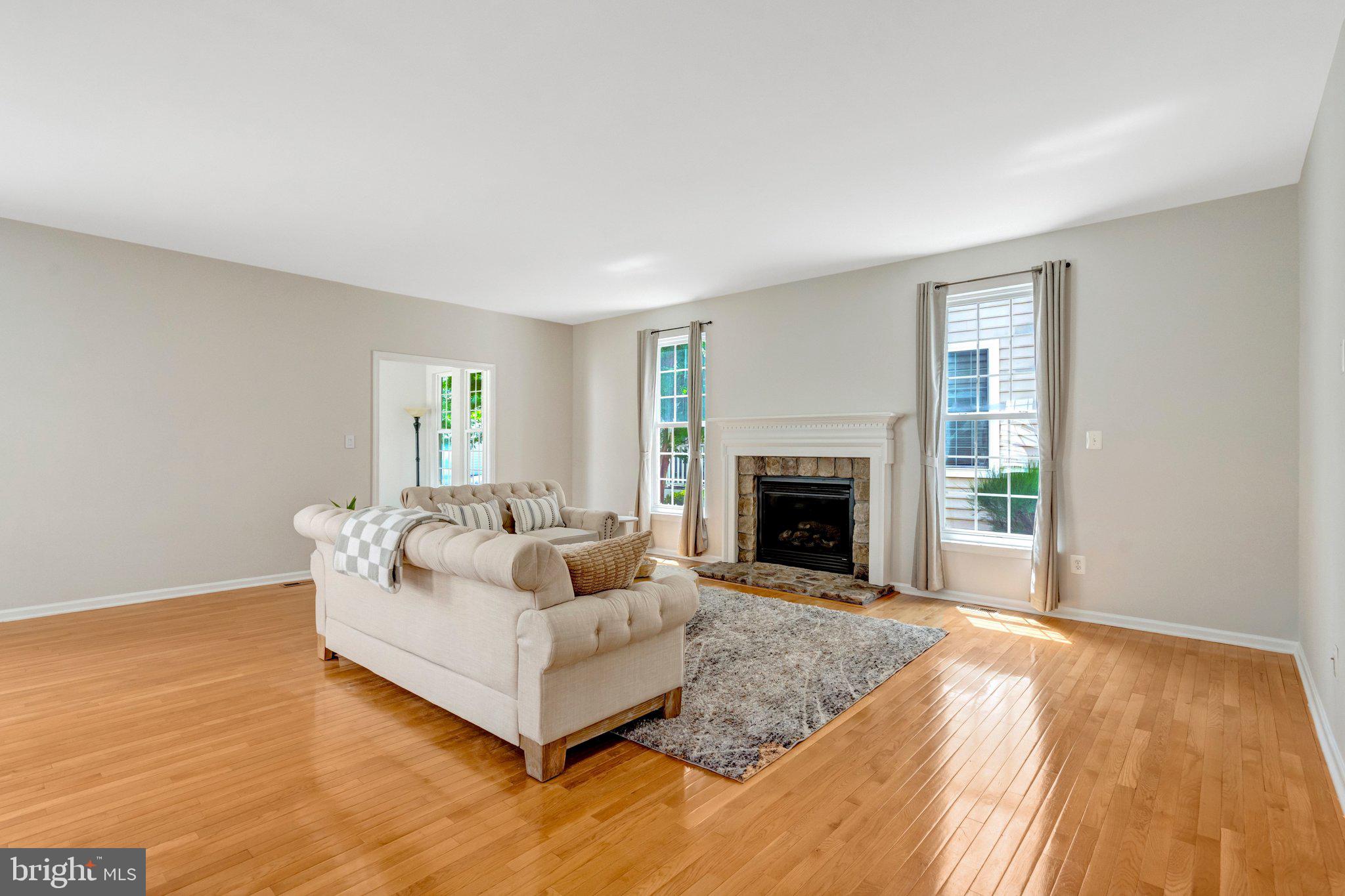 SOUTH RIDING - Residential
