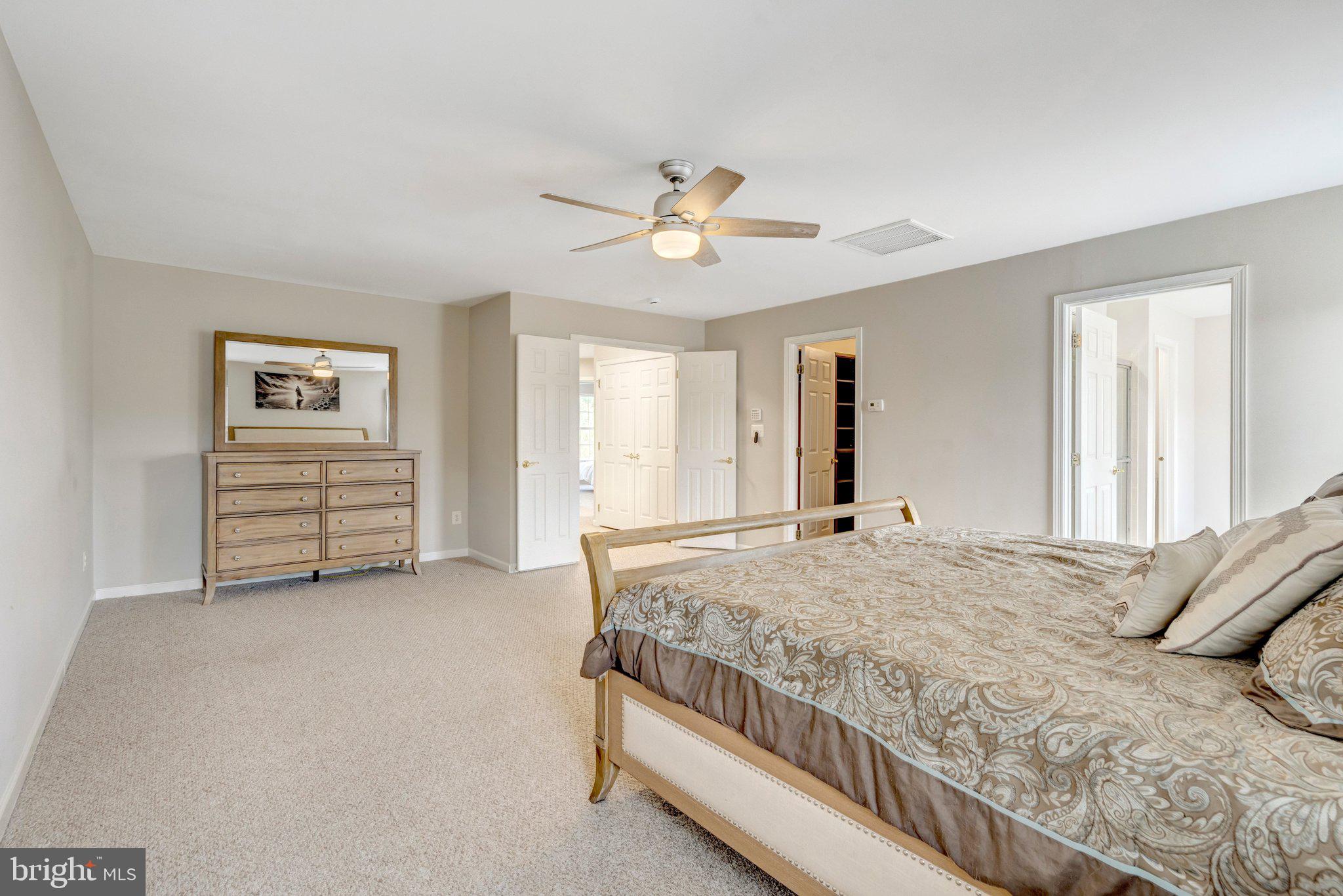 SOUTH RIDING - Residential