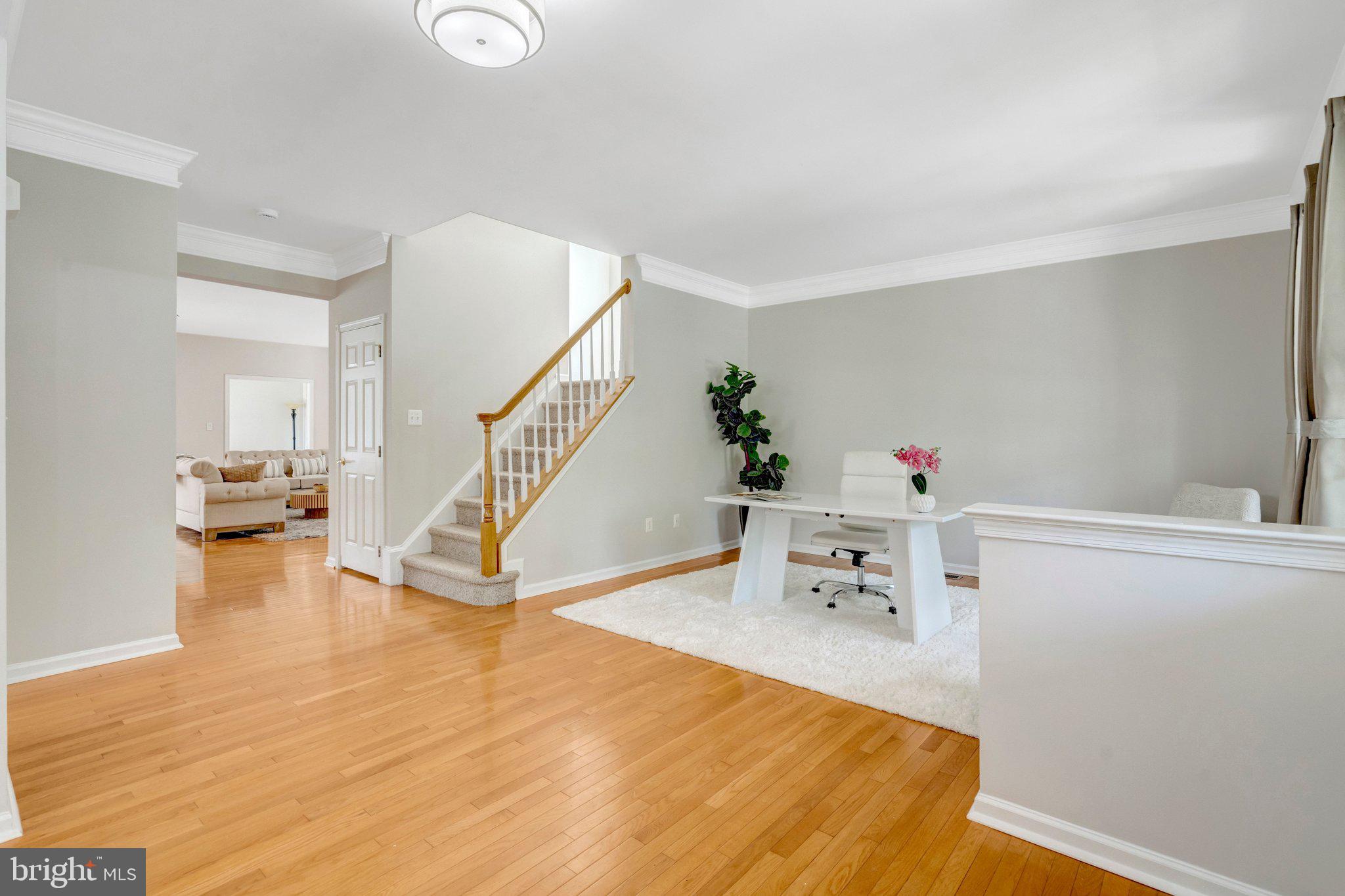 SOUTH RIDING - Residential