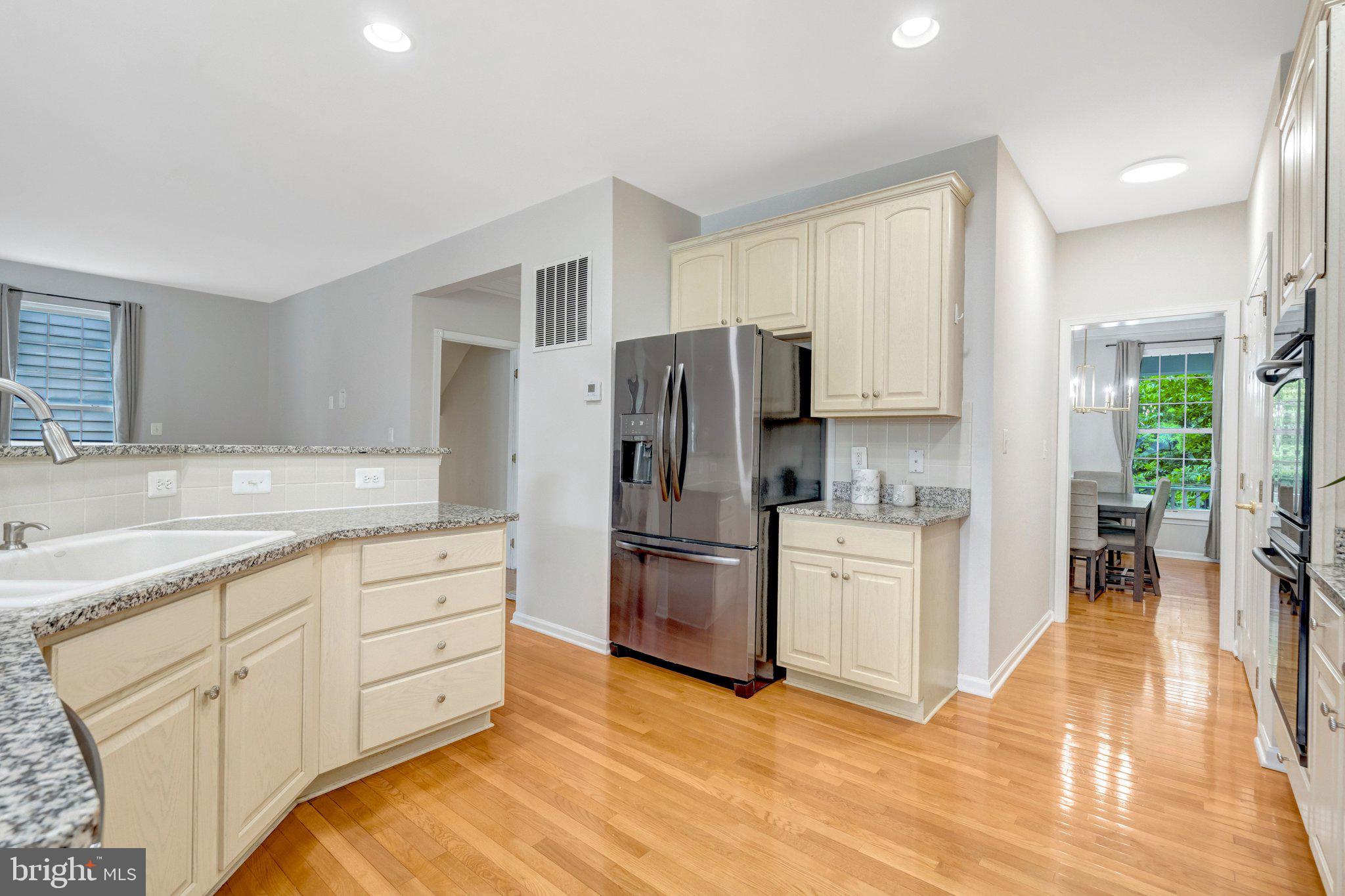 SOUTH RIDING - Residential