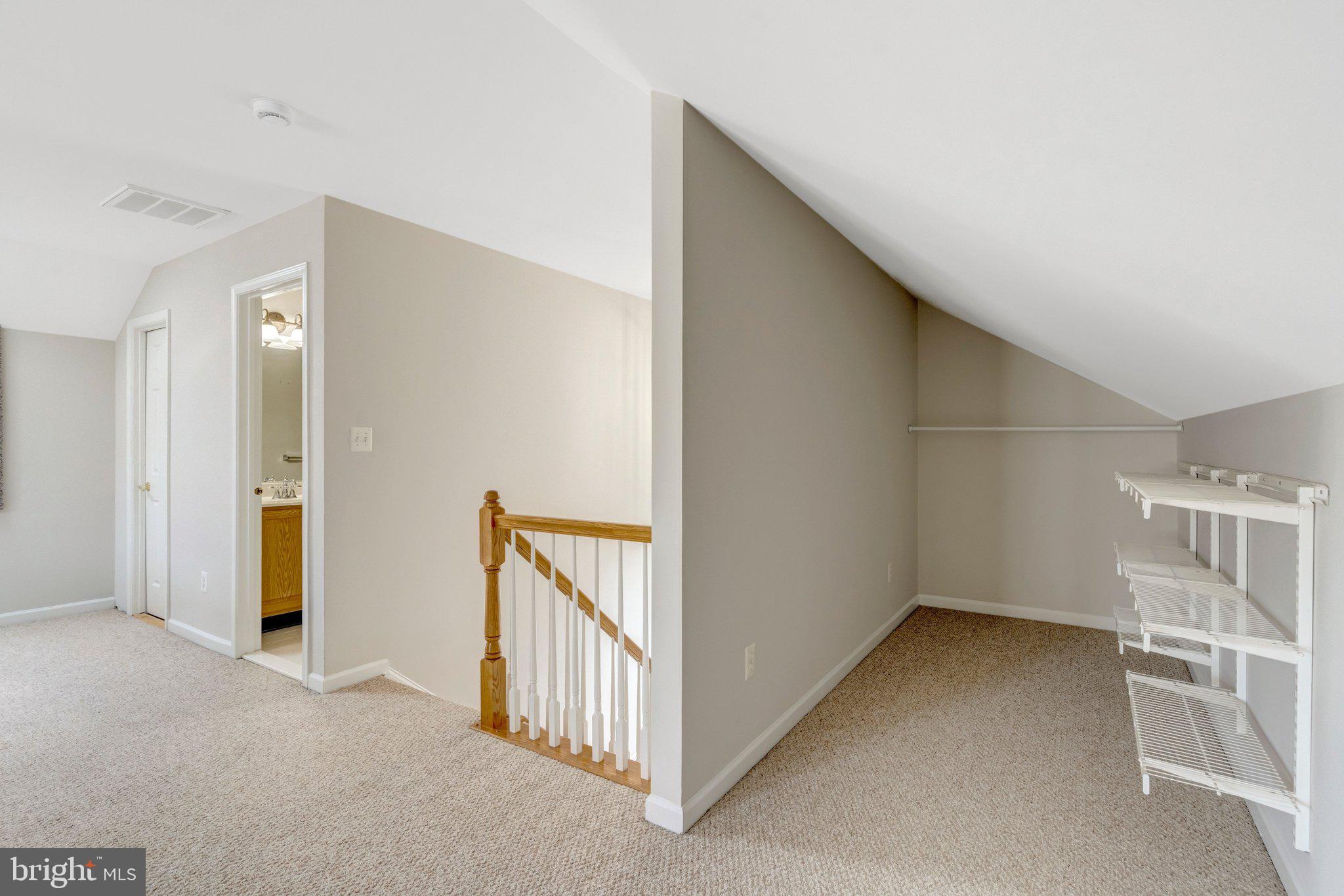 SOUTH RIDING - Residential