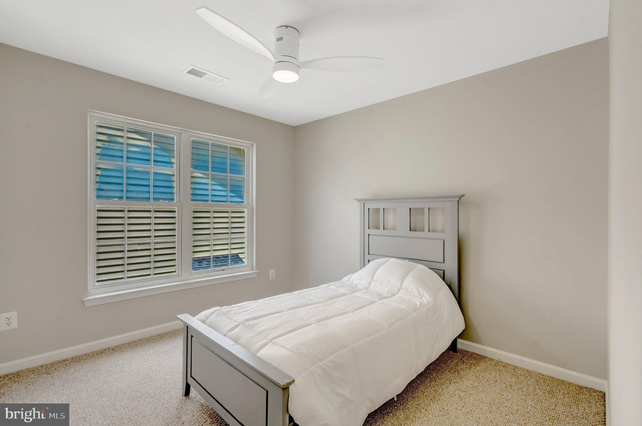 SOUTH RIDING - Residential