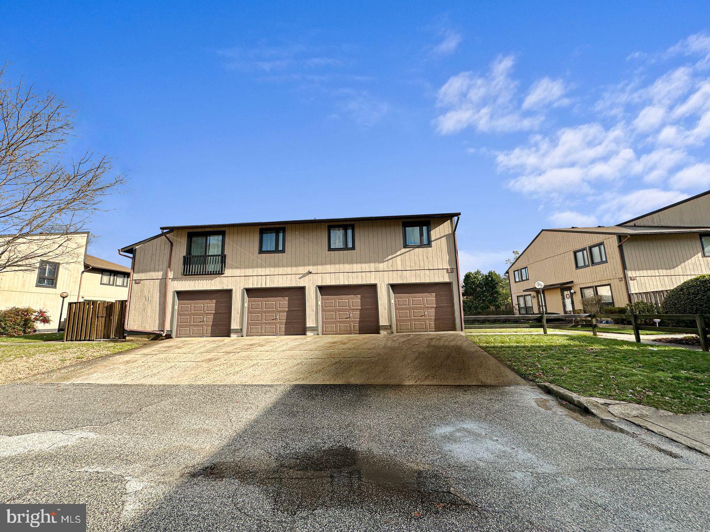 WOODSIDE SQUARE - Residential