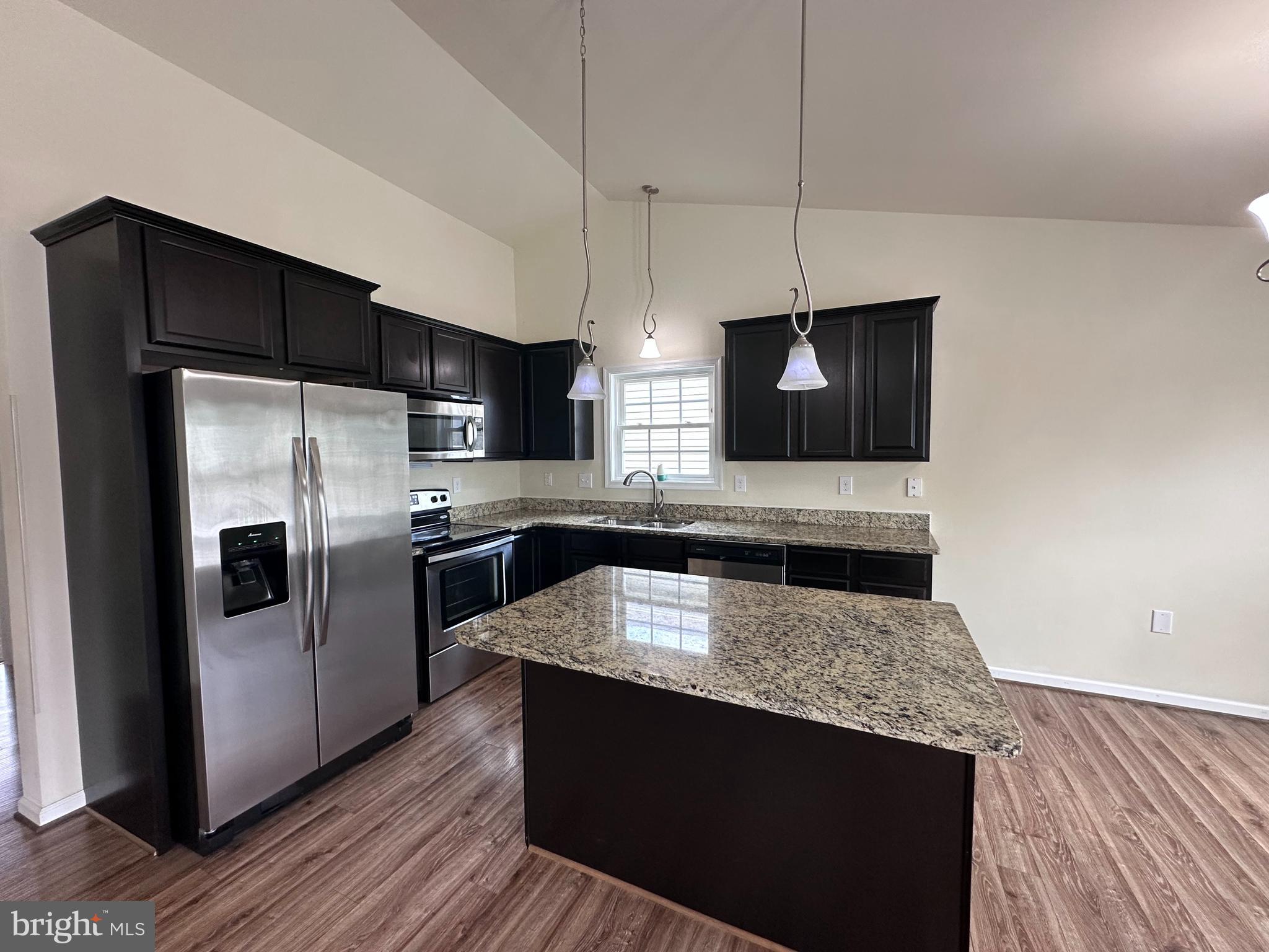 RED HILL - Residential