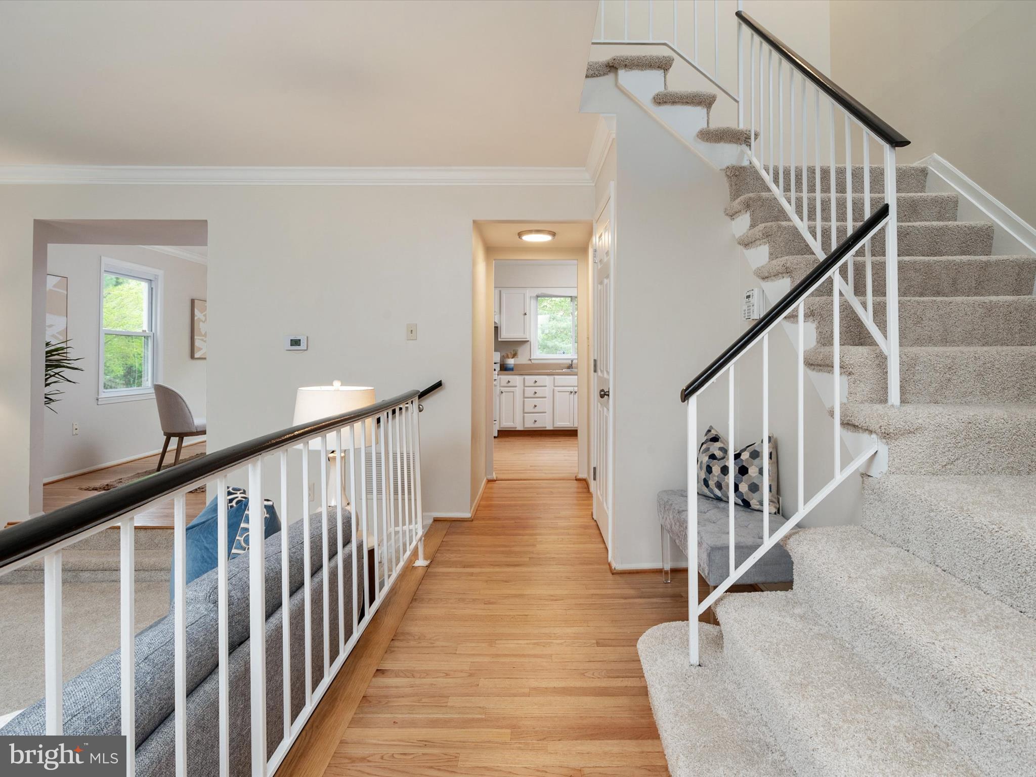BAY HILLS - COLONIAL RIDGE - Residential