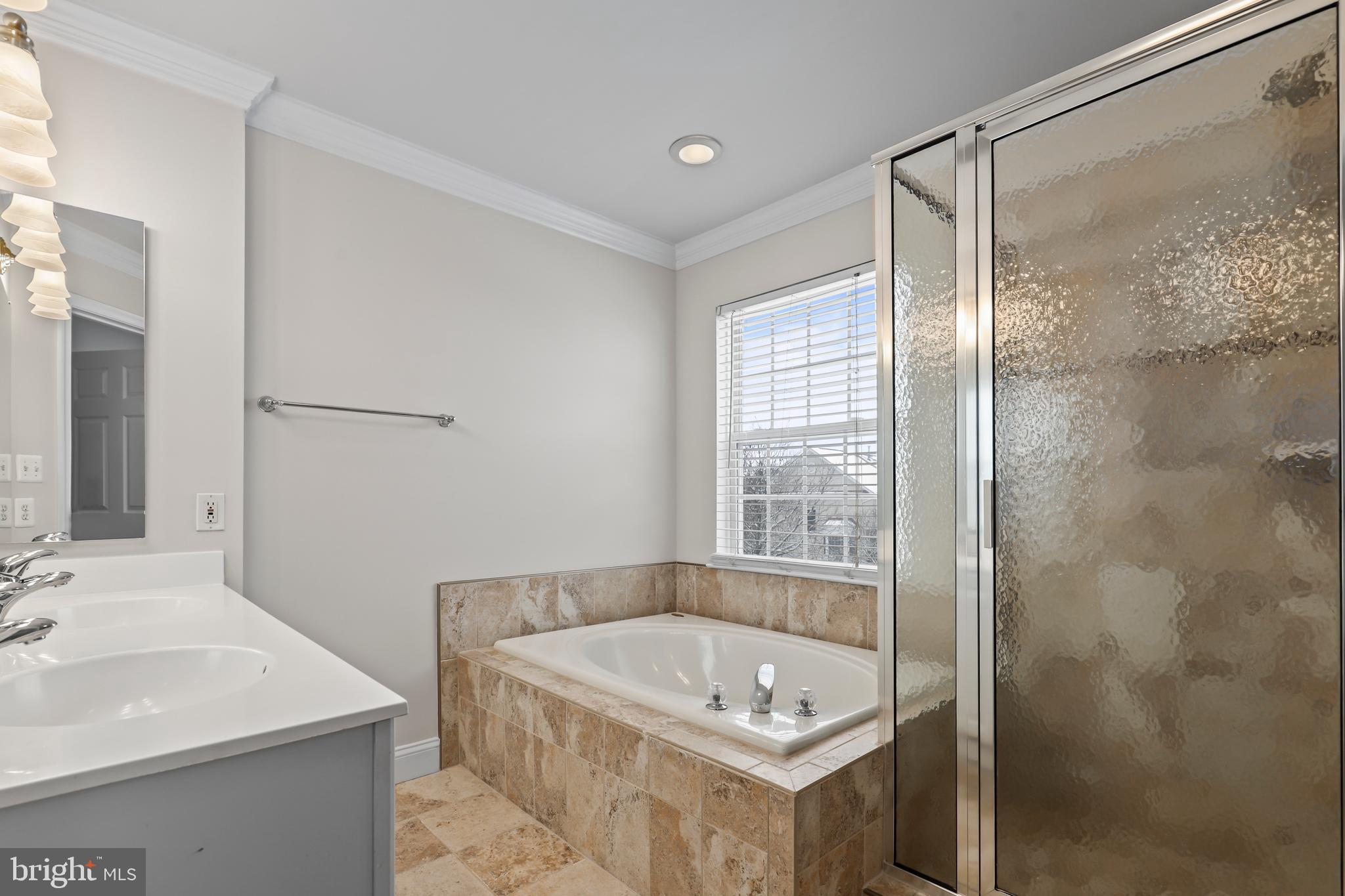 SOUTH RIDING - Residential