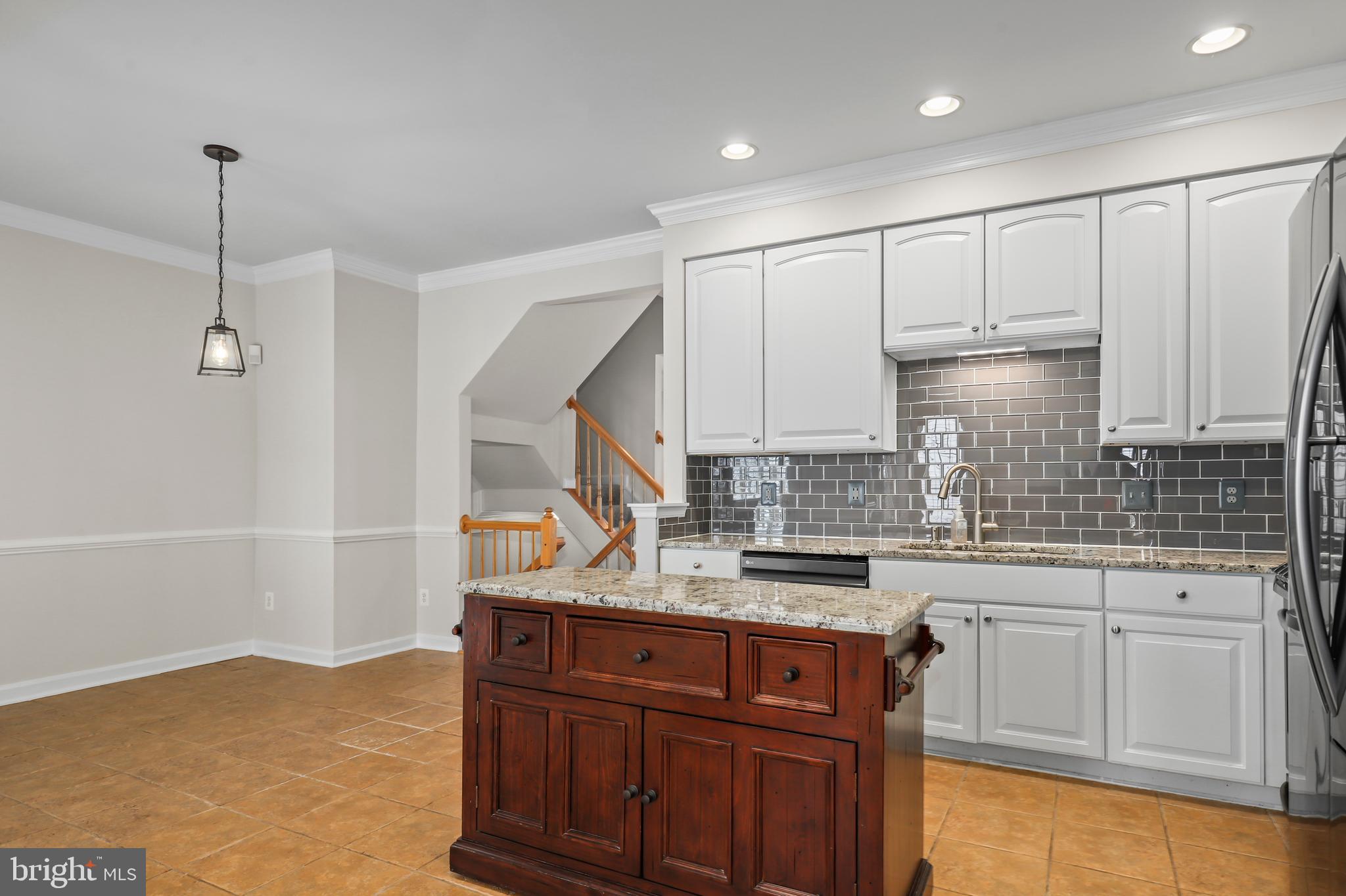 SOUTH RIDING - Residential