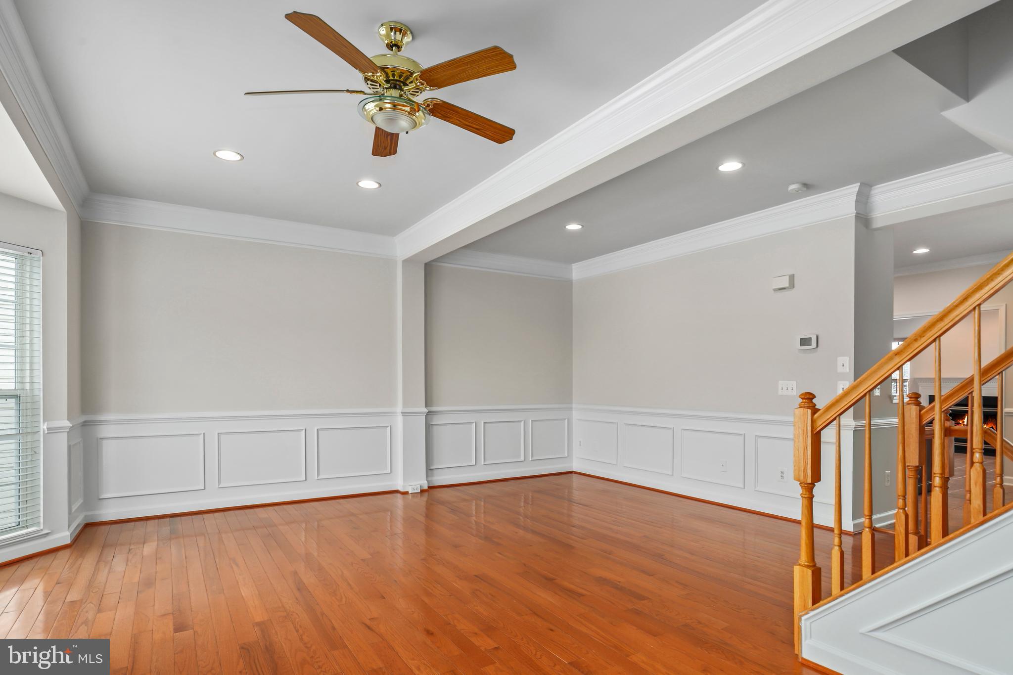 SOUTH RIDING - Residential