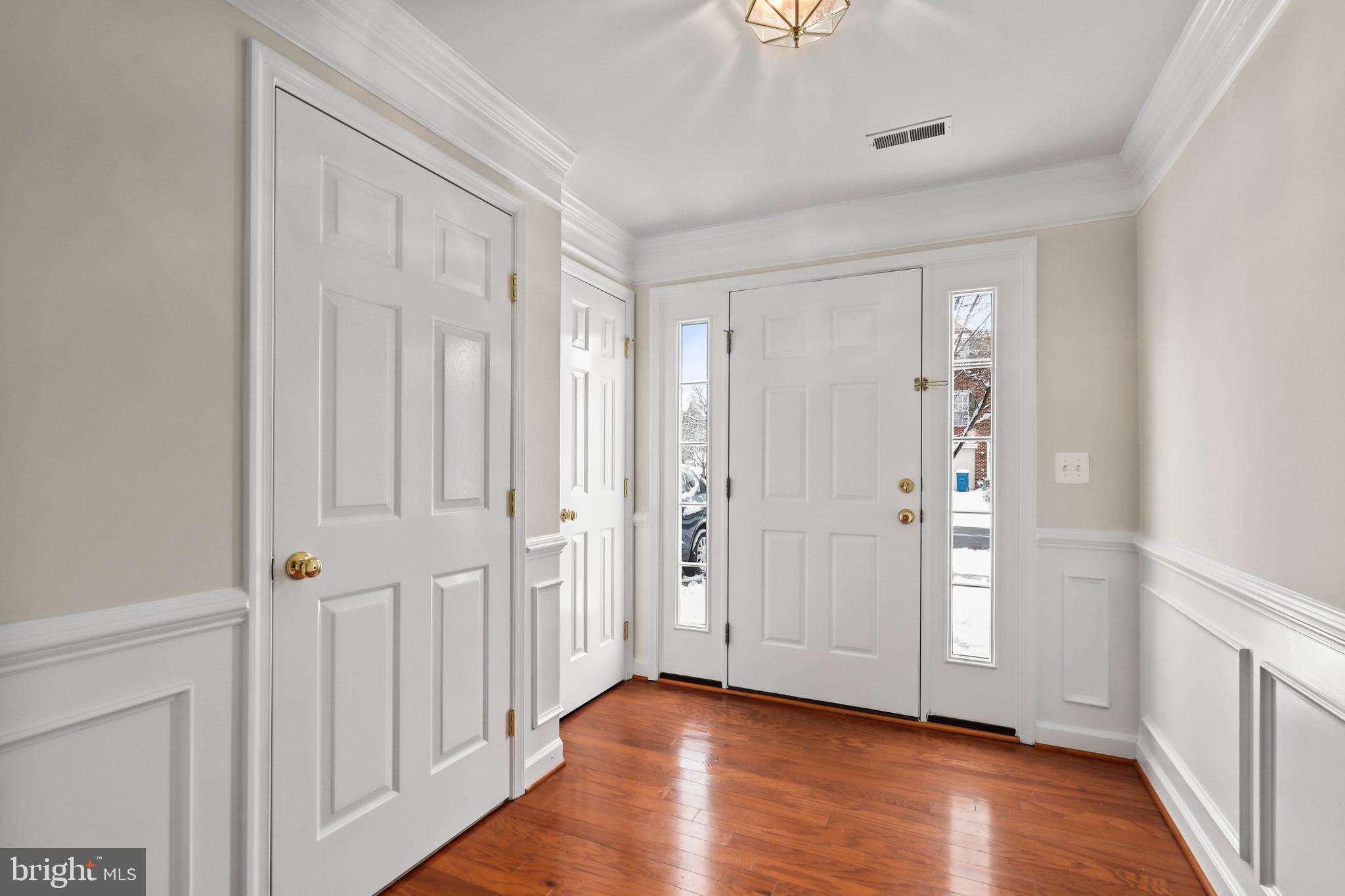 SOUTH RIDING - Residential