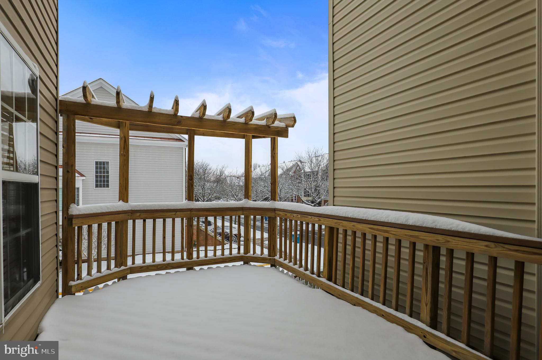 SOUTH RIDING - Residential