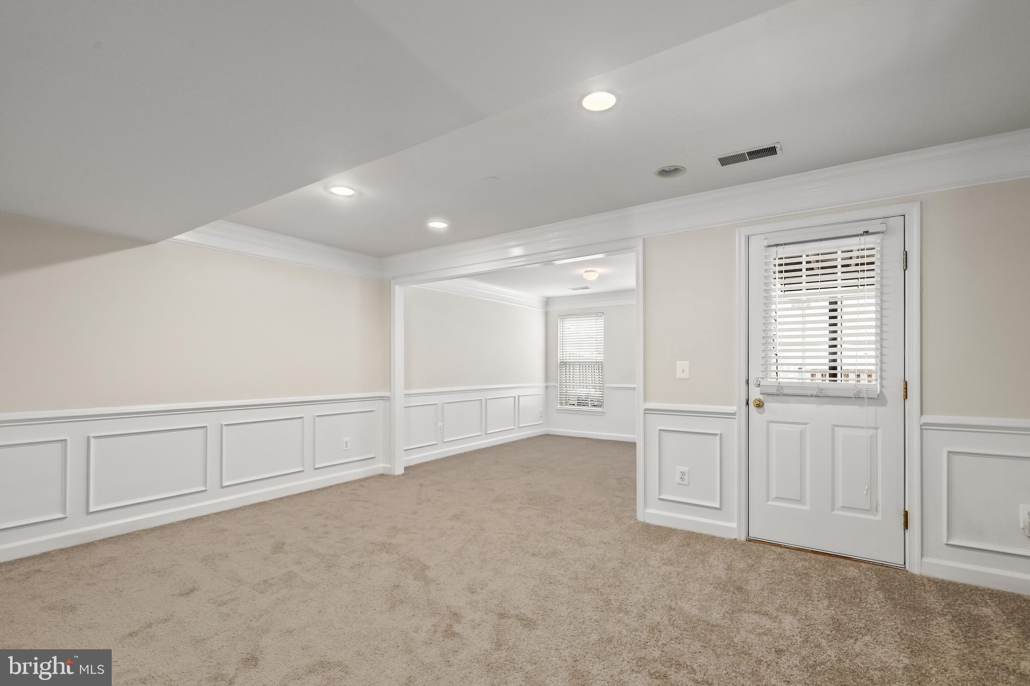 SOUTH RIDING - Residential