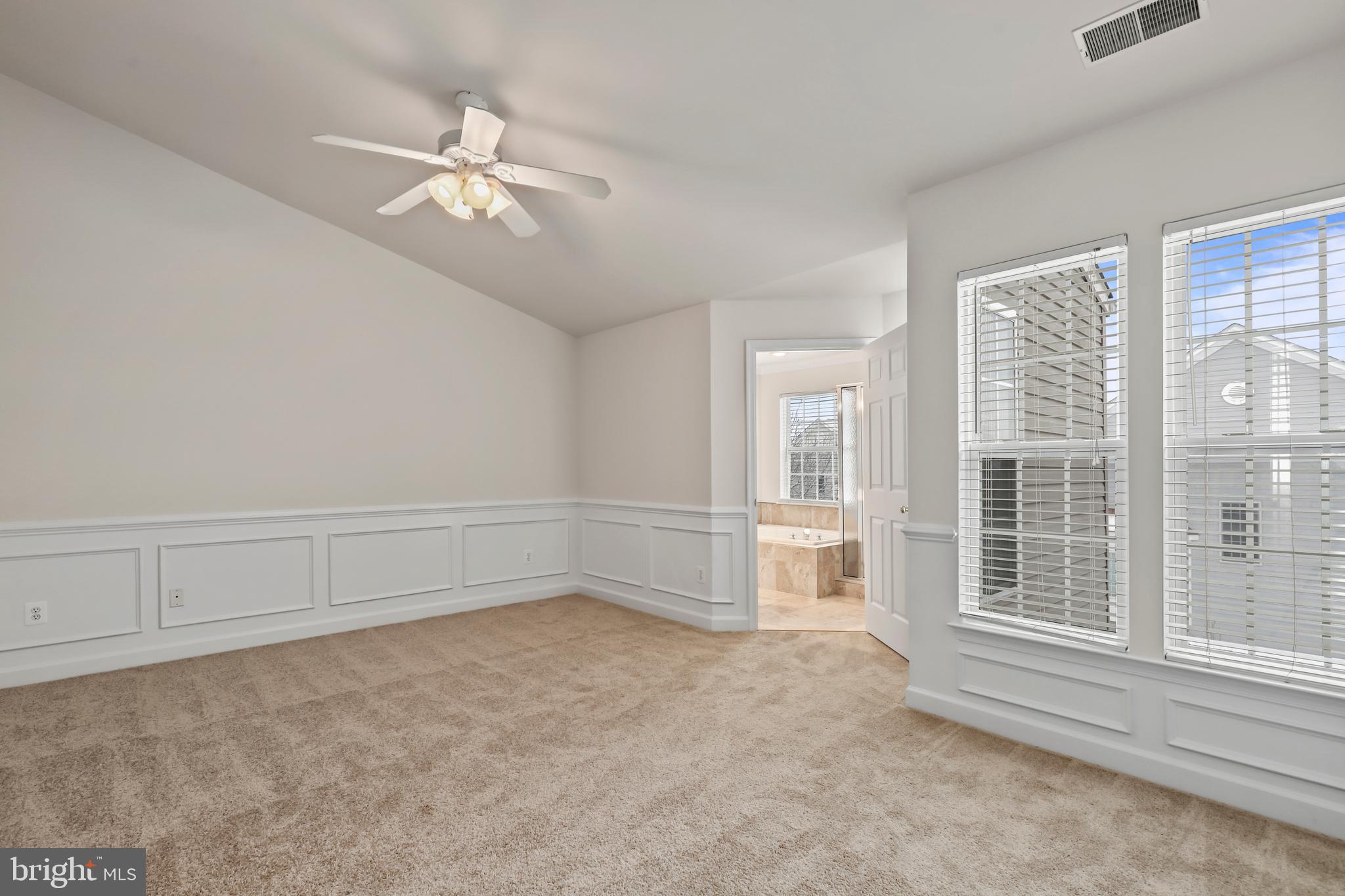 SOUTH RIDING - Residential