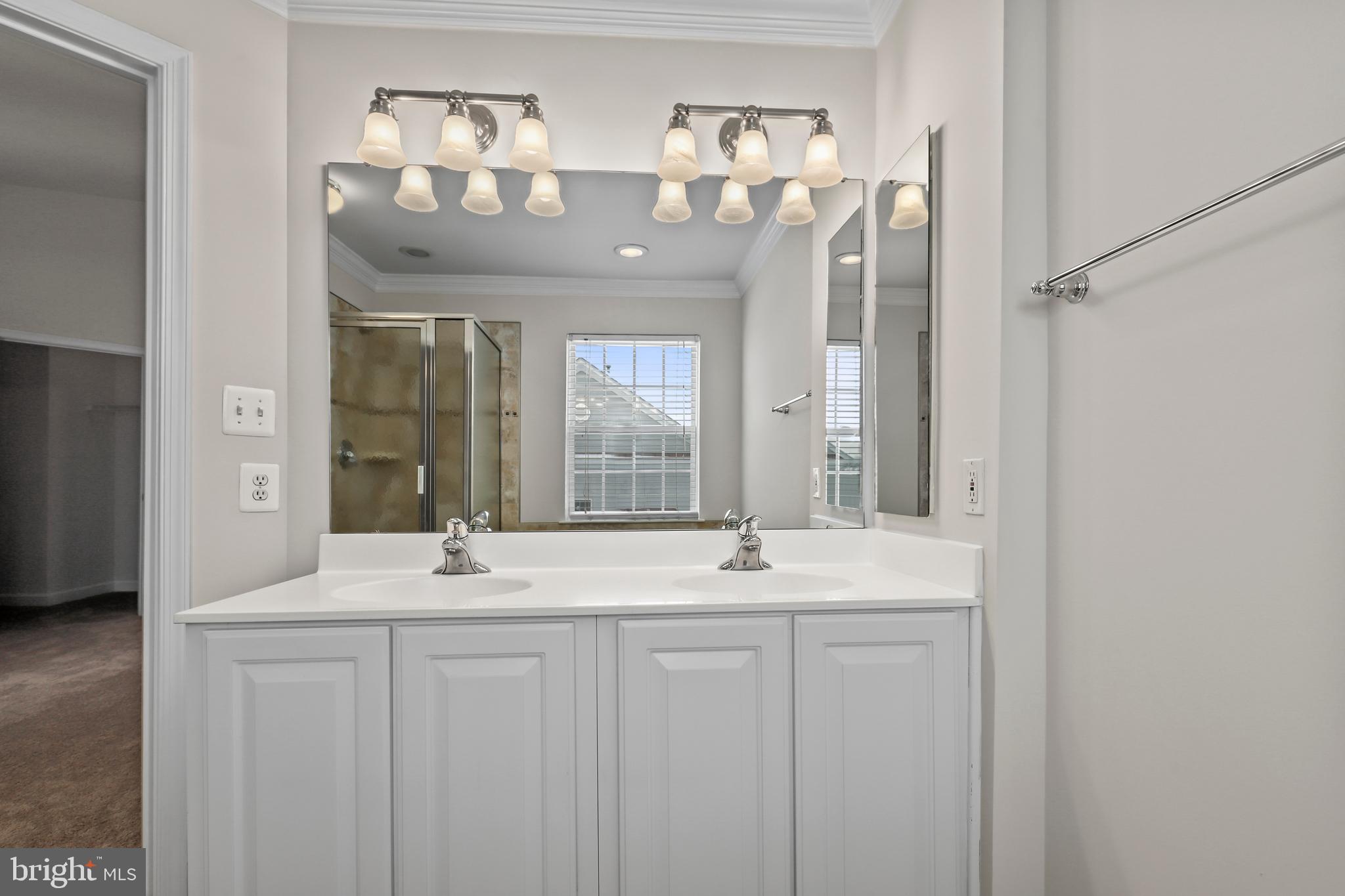 SOUTH RIDING - Residential