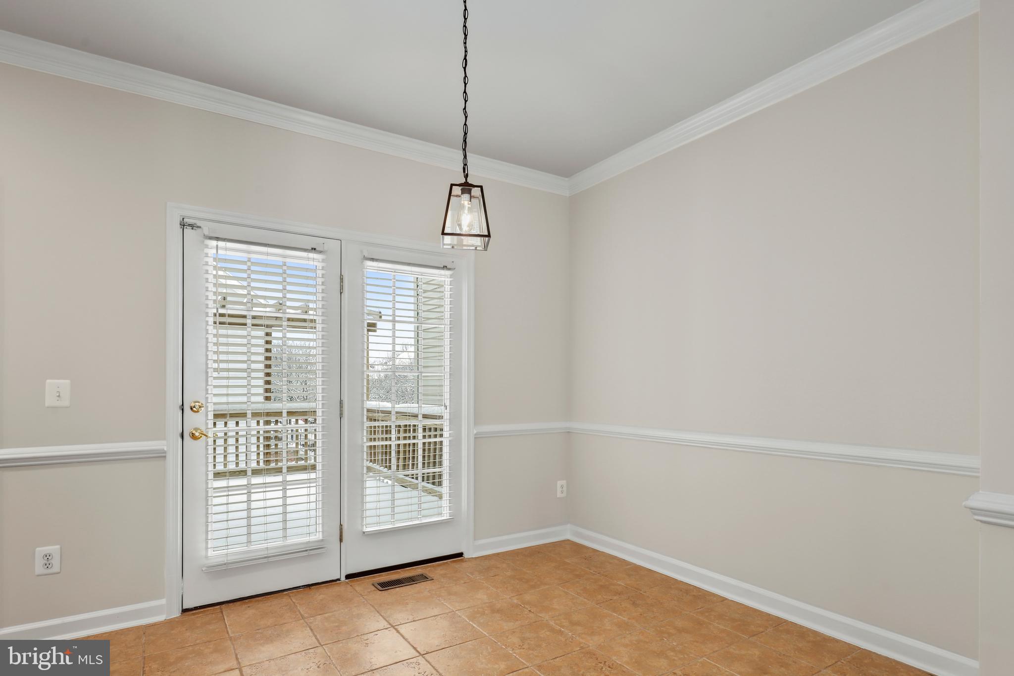 SOUTH RIDING - Residential