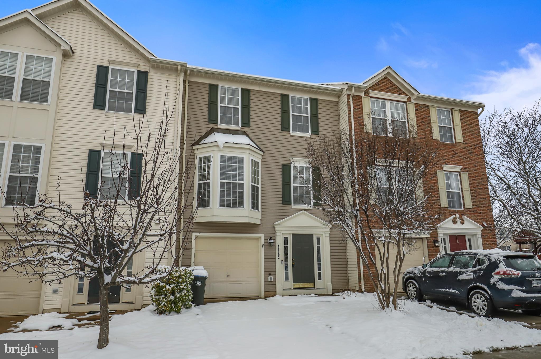 SOUTH RIDING - Residential