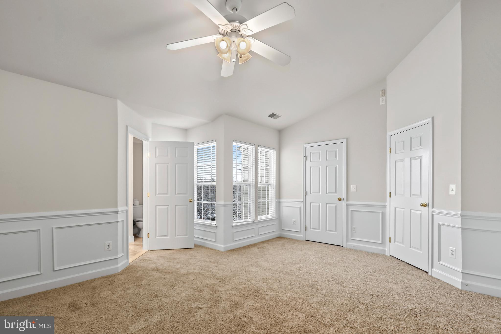 SOUTH RIDING - Residential