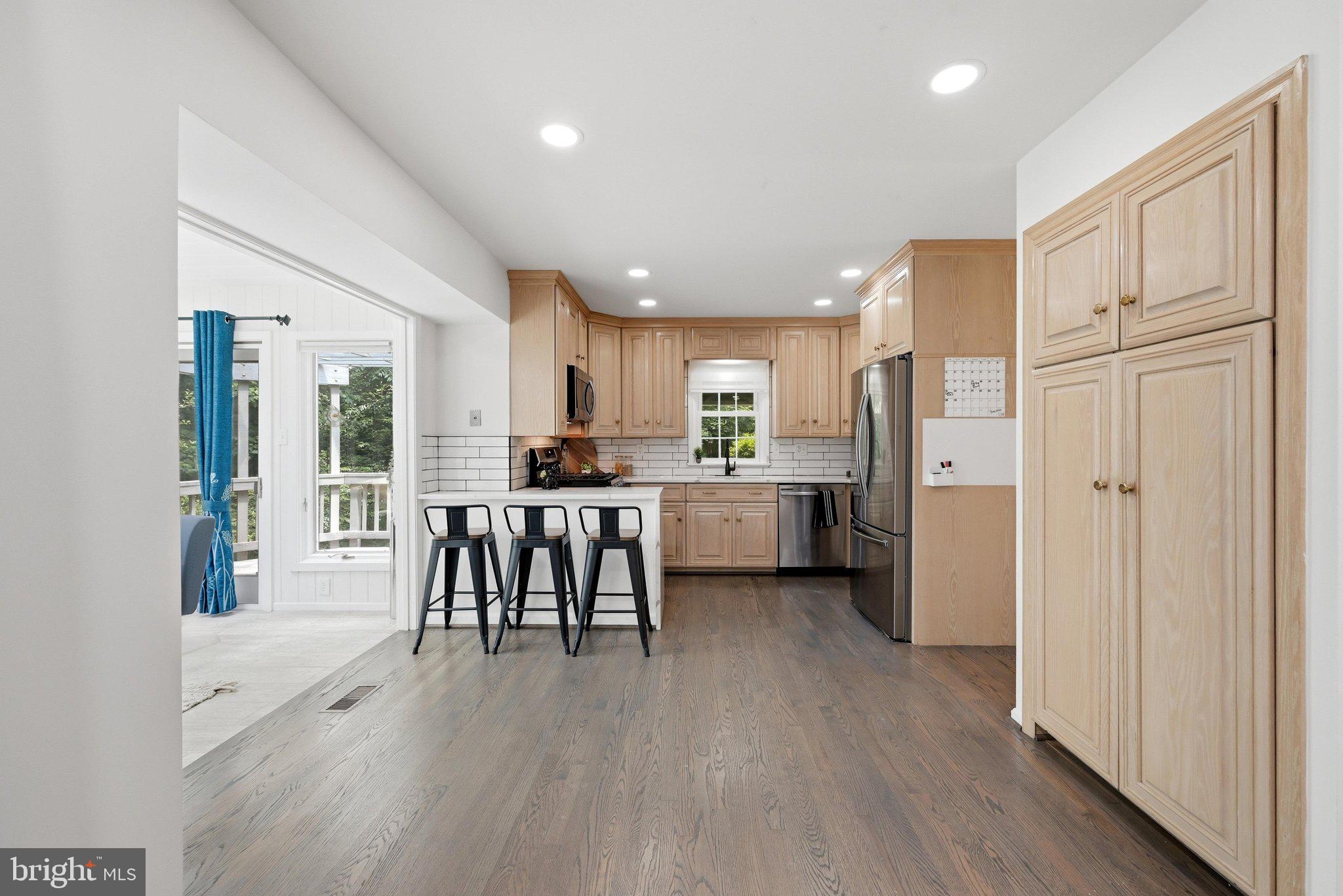 ROLLING VALLEY - Residential