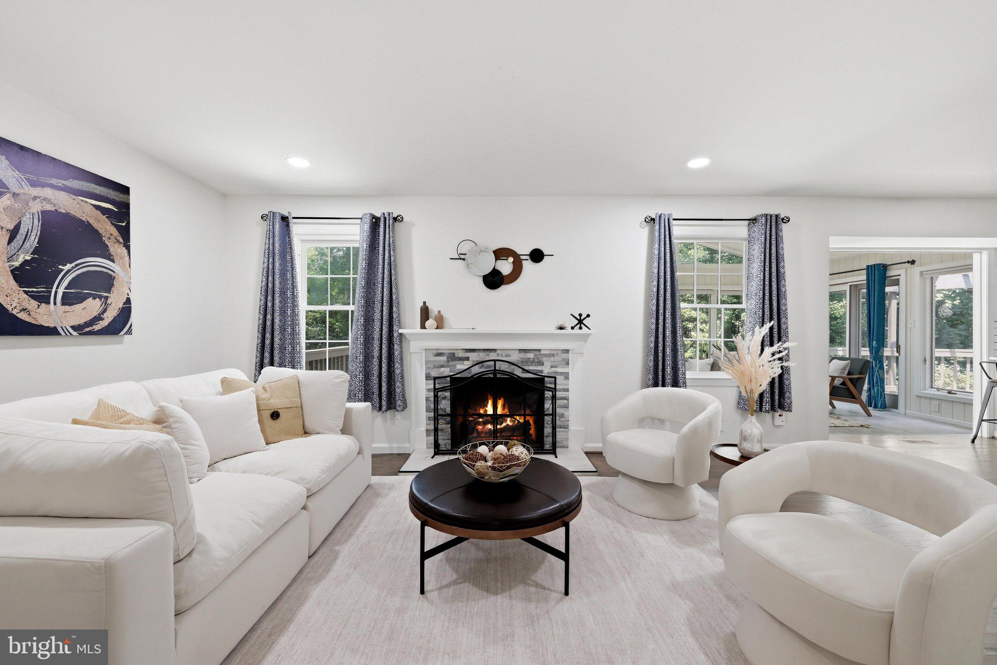 ROLLING VALLEY - Residential