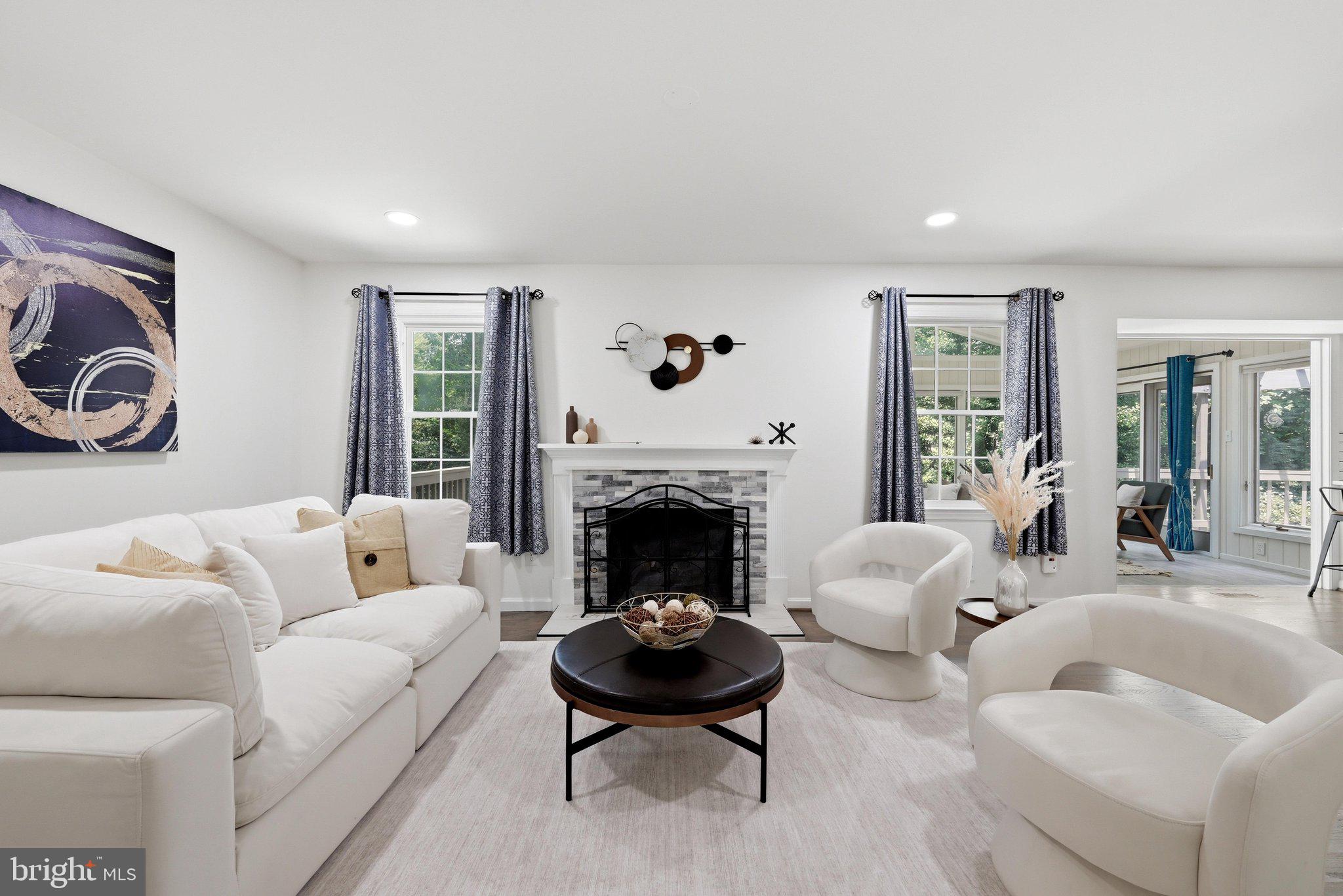 ROLLING VALLEY - Residential