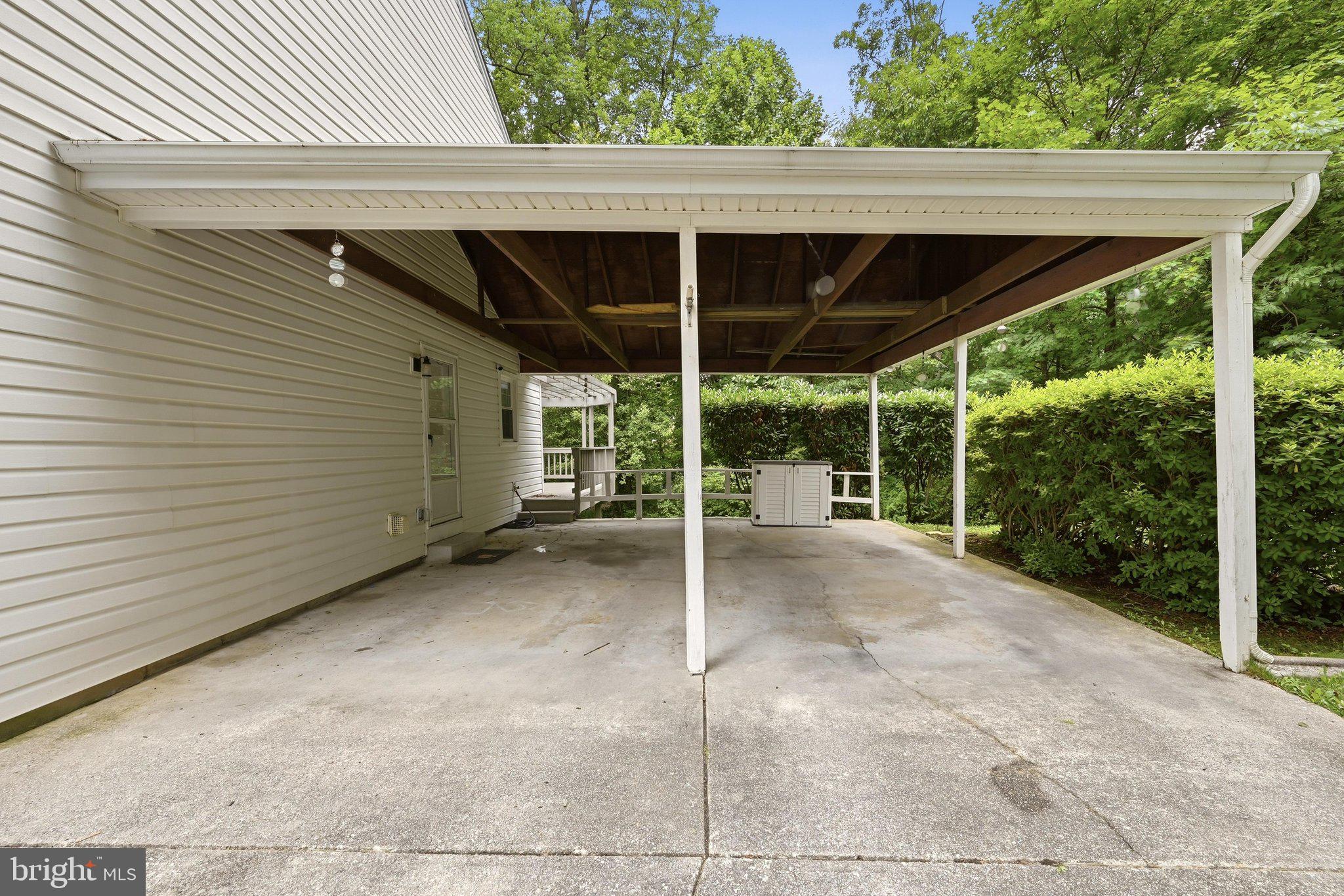 ROLLING VALLEY - Residential