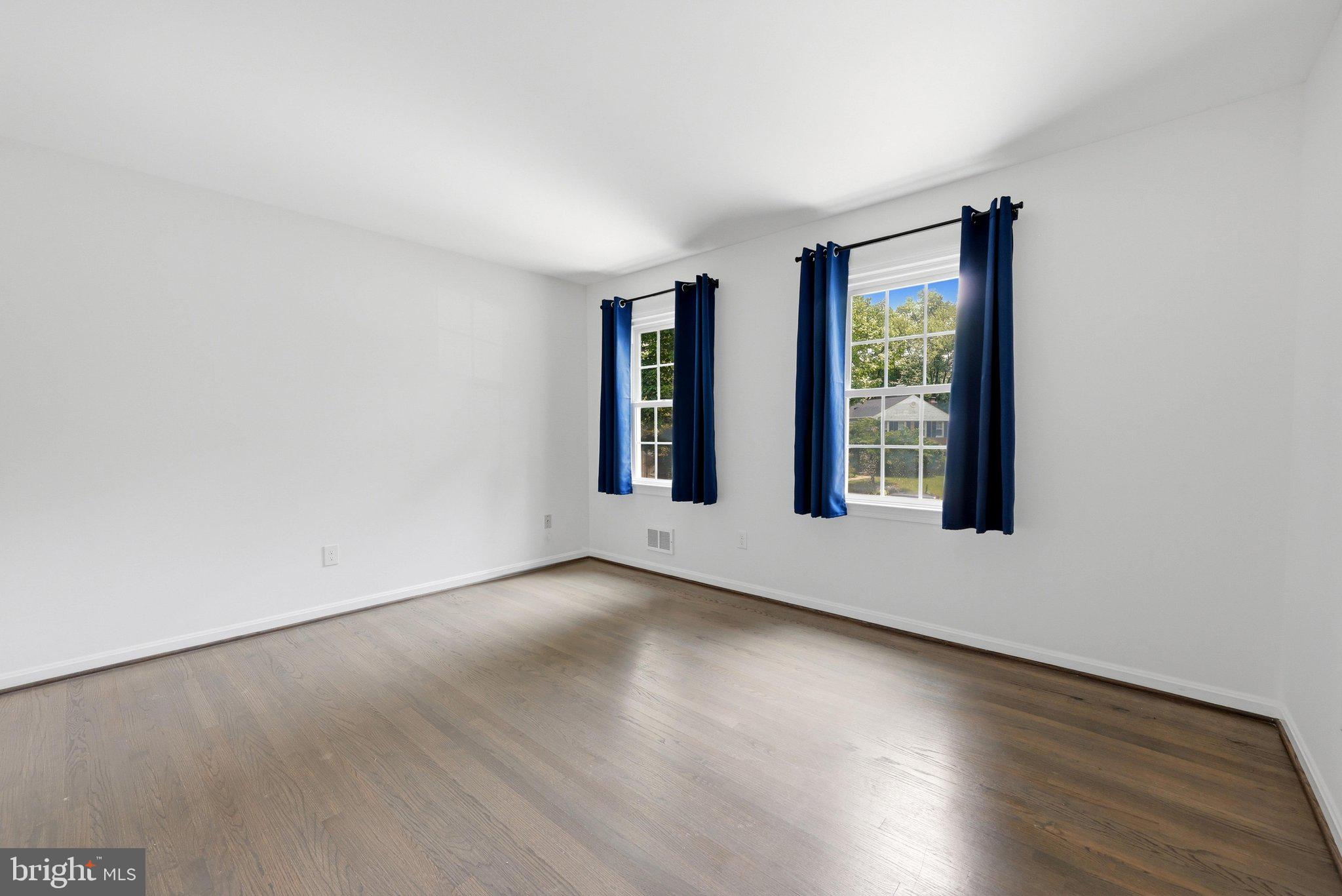 ROLLING VALLEY - Residential