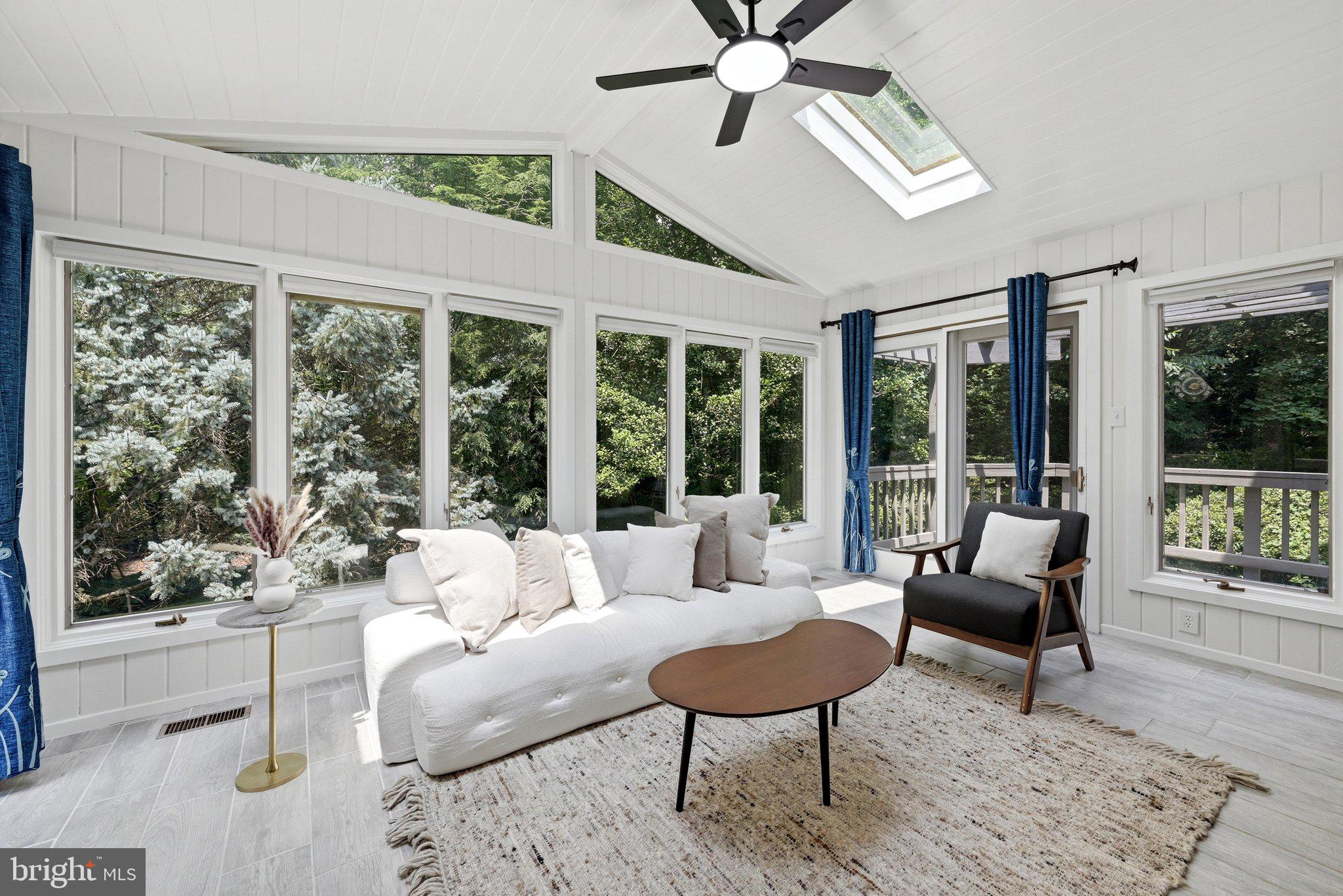 ROLLING VALLEY - Residential