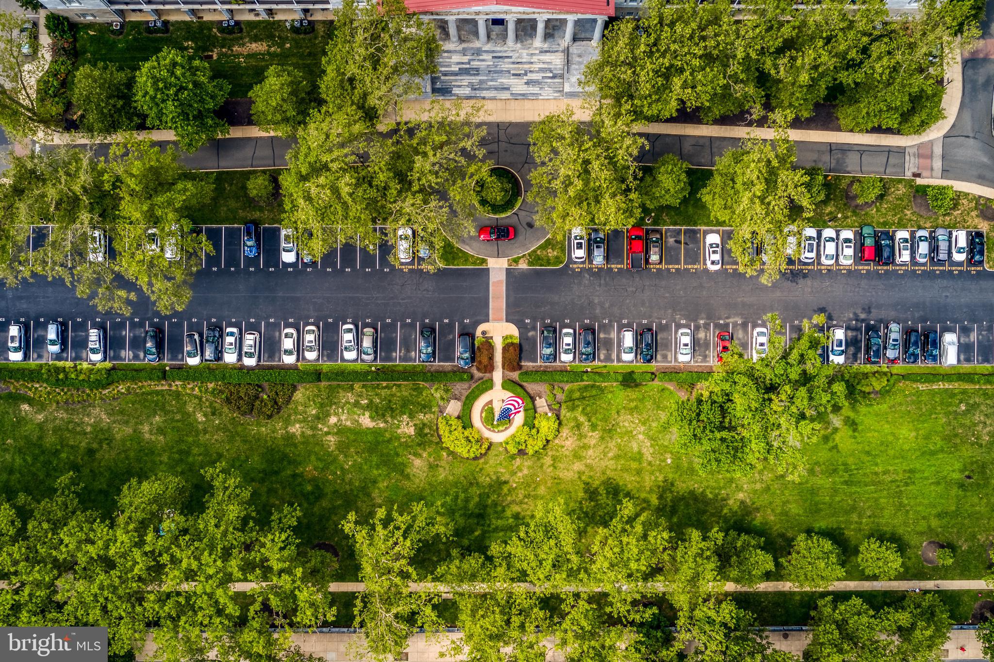 NAVAL SQUARE - Residential Lease