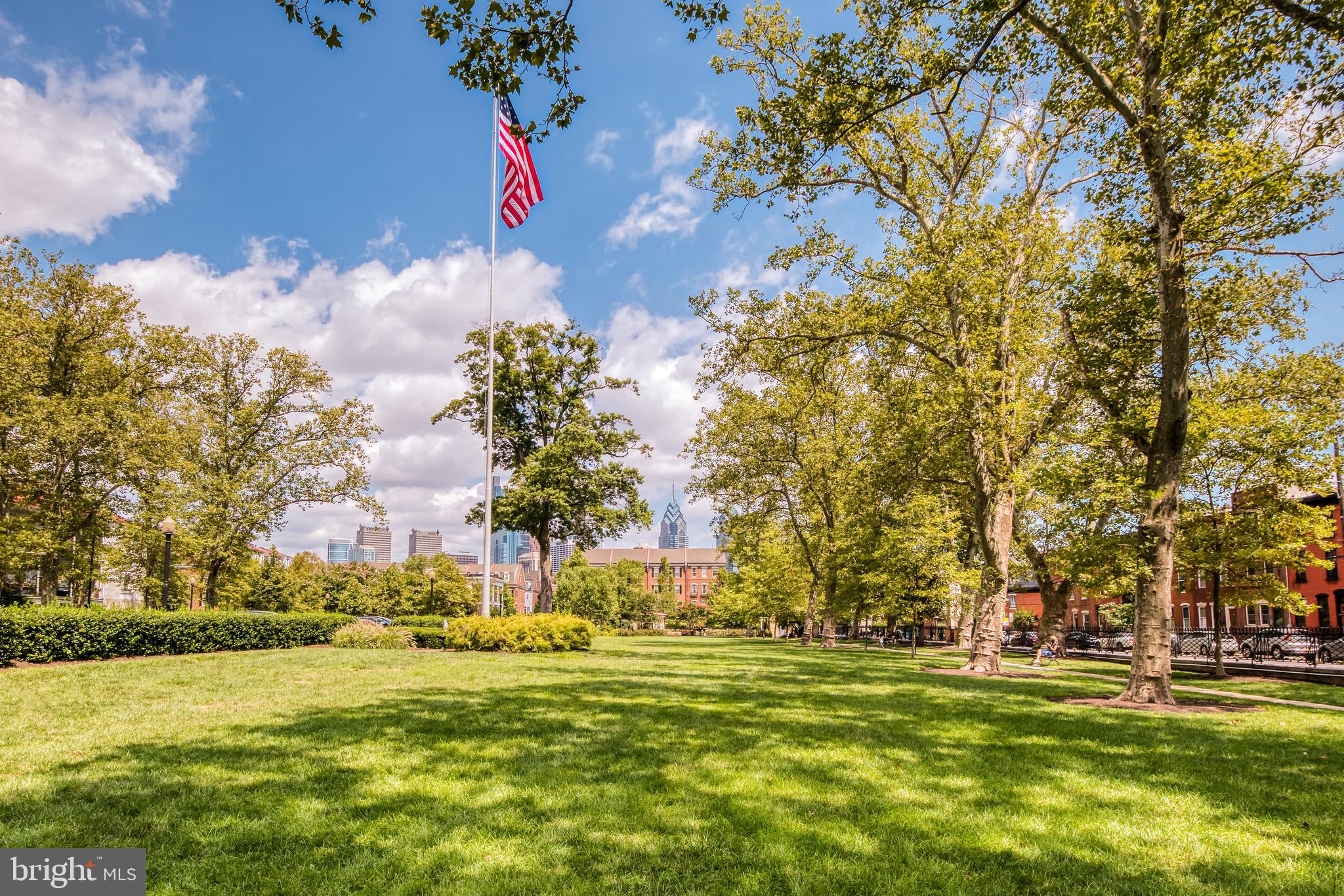 NAVAL SQUARE - Residential Lease