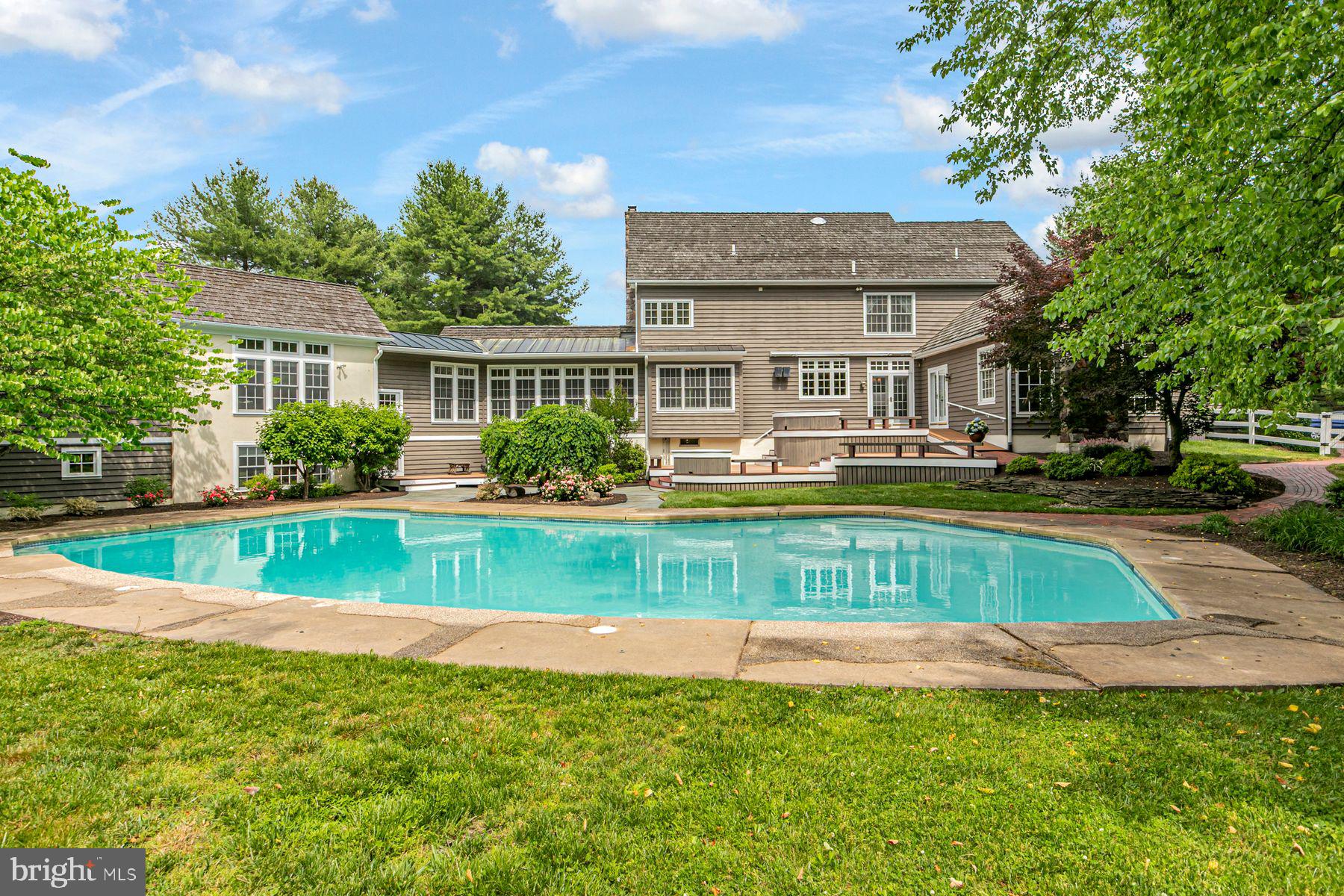 SOLEBURY - Residential