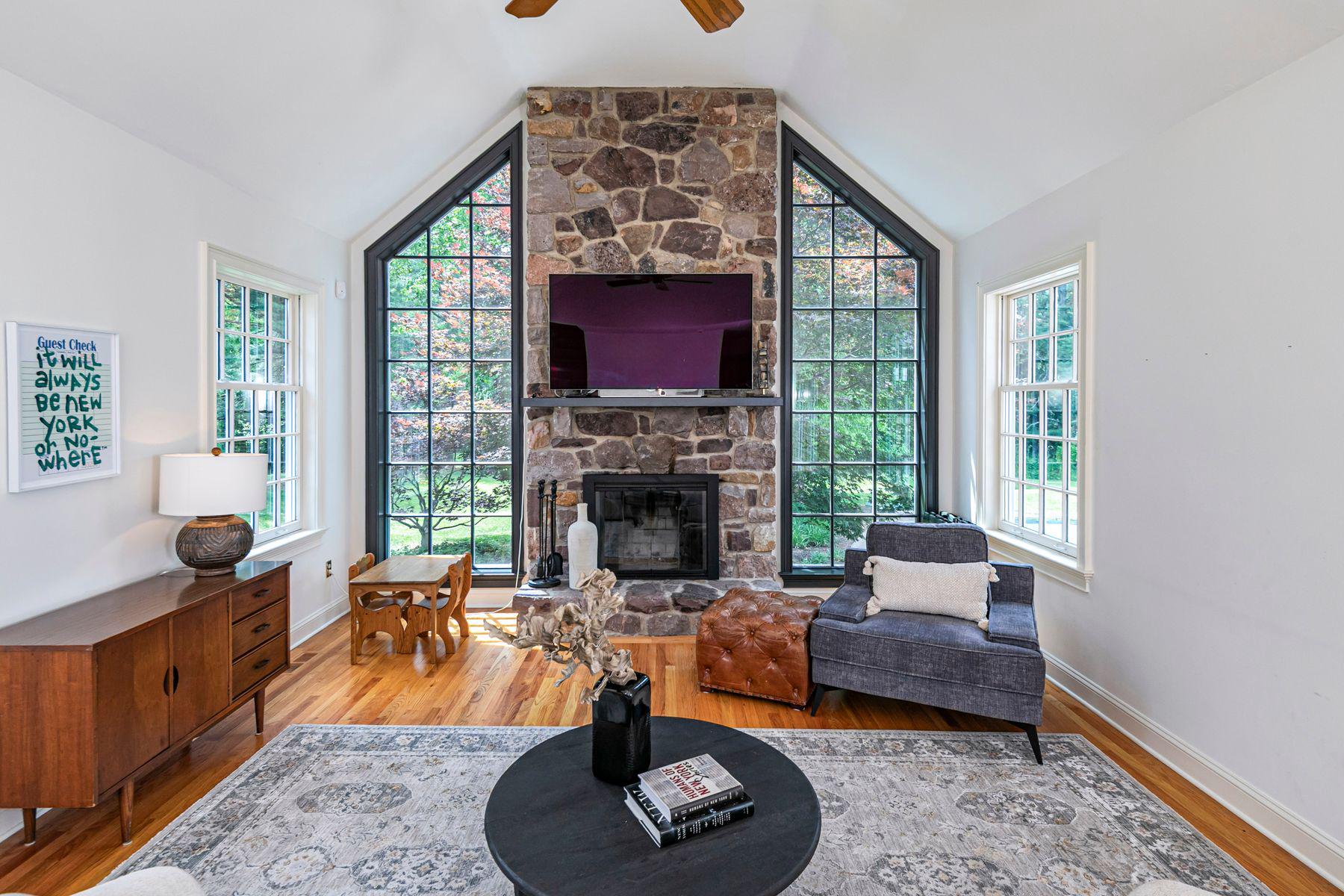 SOLEBURY - Residential