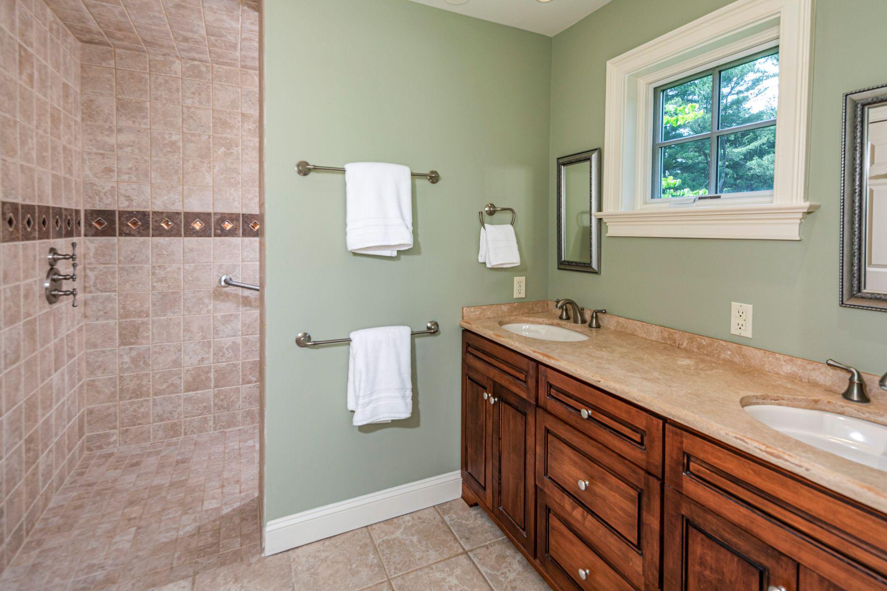 SOLEBURY - Residential