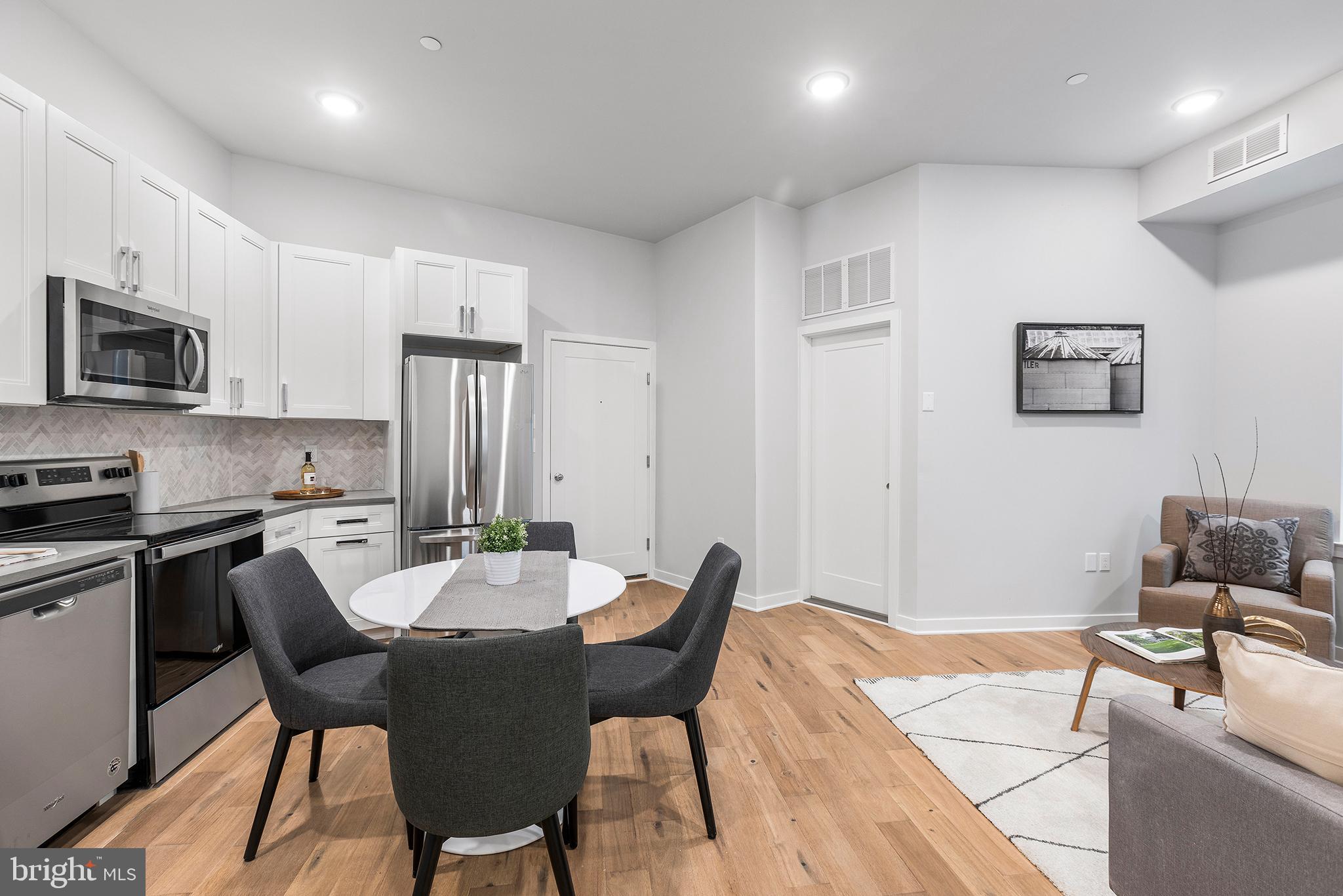 MANAYUNK - Residential Lease