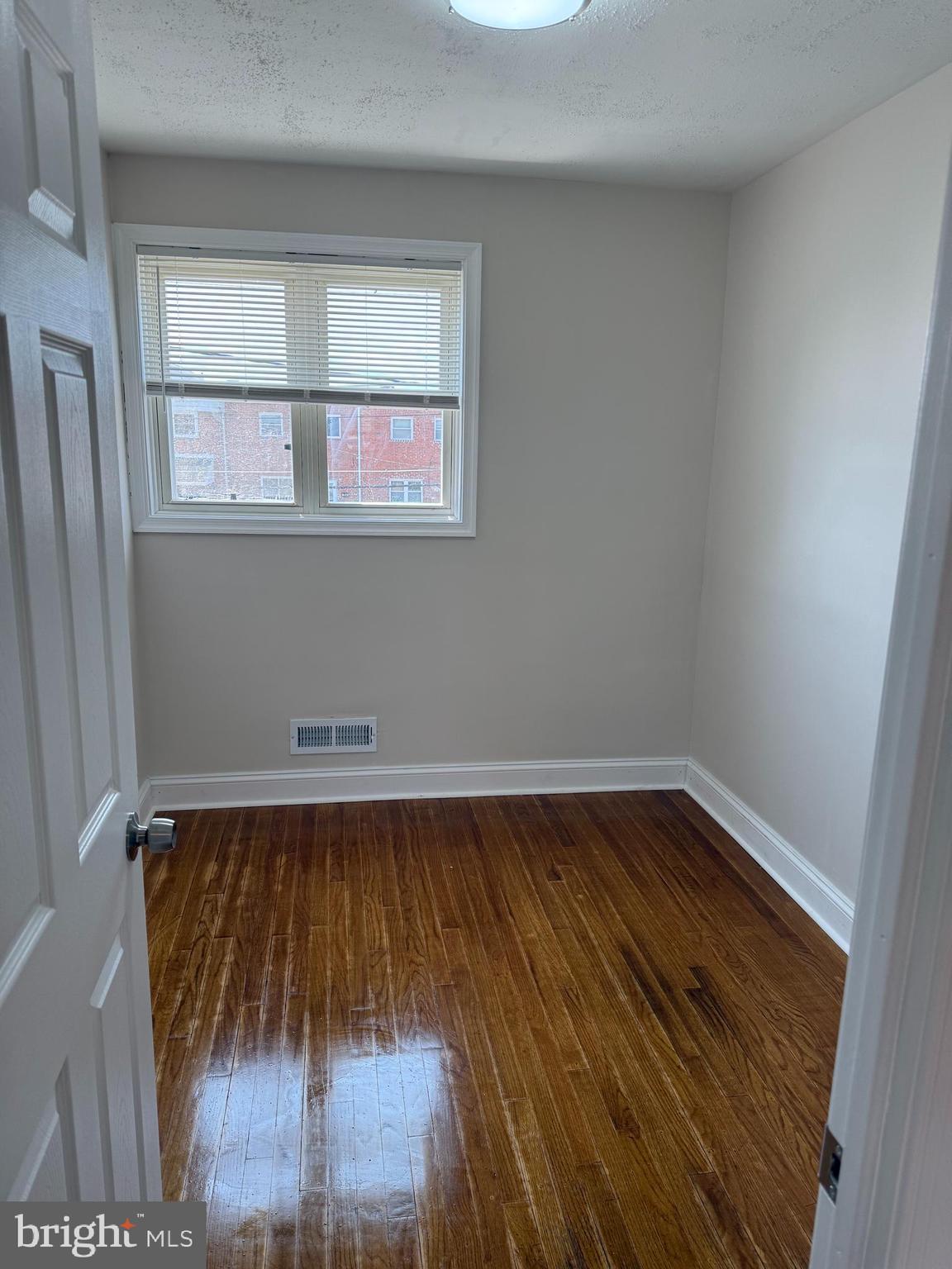 EASTFIELD - Residential