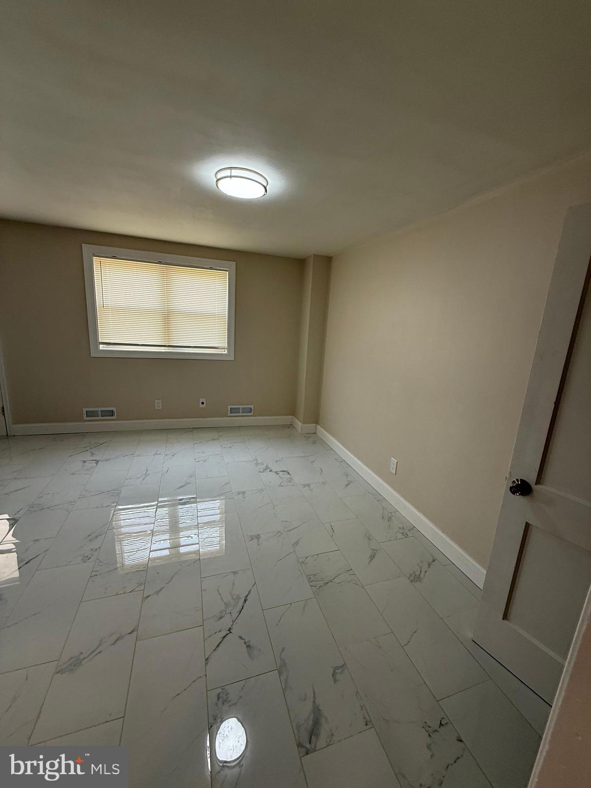 EASTFIELD - Residential