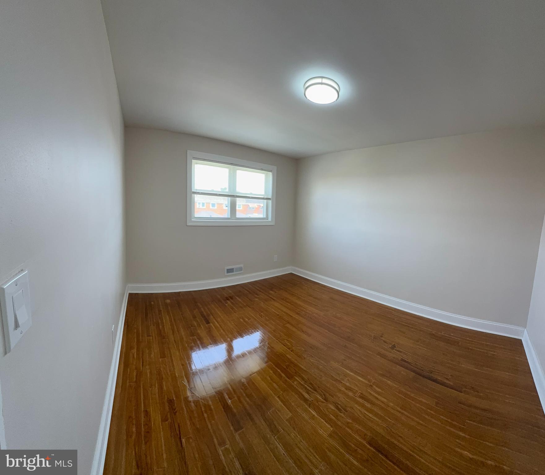 EASTFIELD - Residential