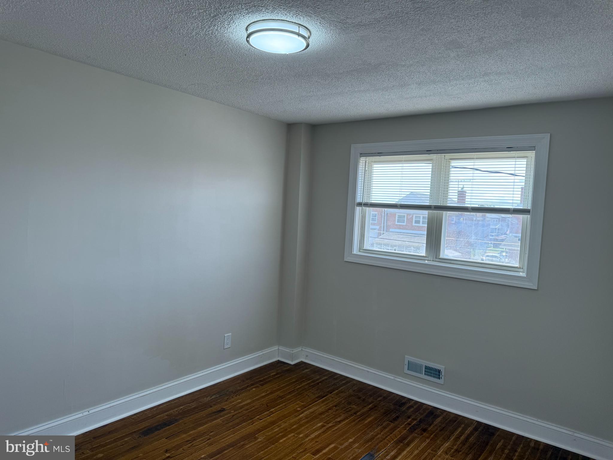 EASTFIELD - Residential