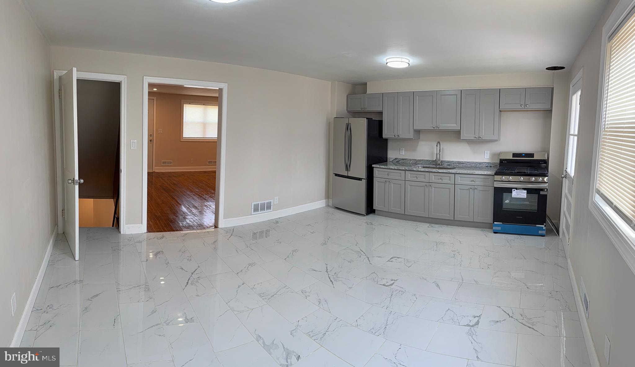 EASTFIELD - Residential