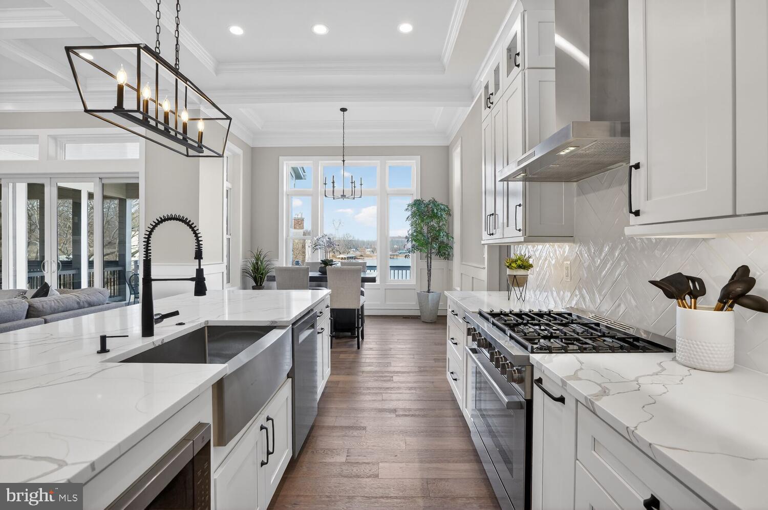 ROCK ISLAND LANDING - Residential