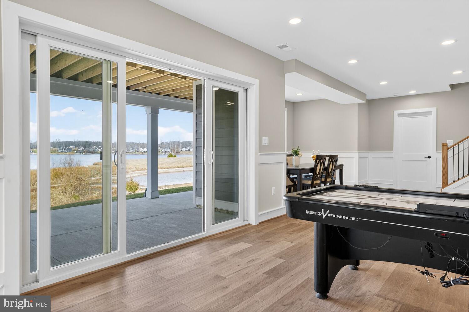 ROCK ISLAND LANDING - Residential