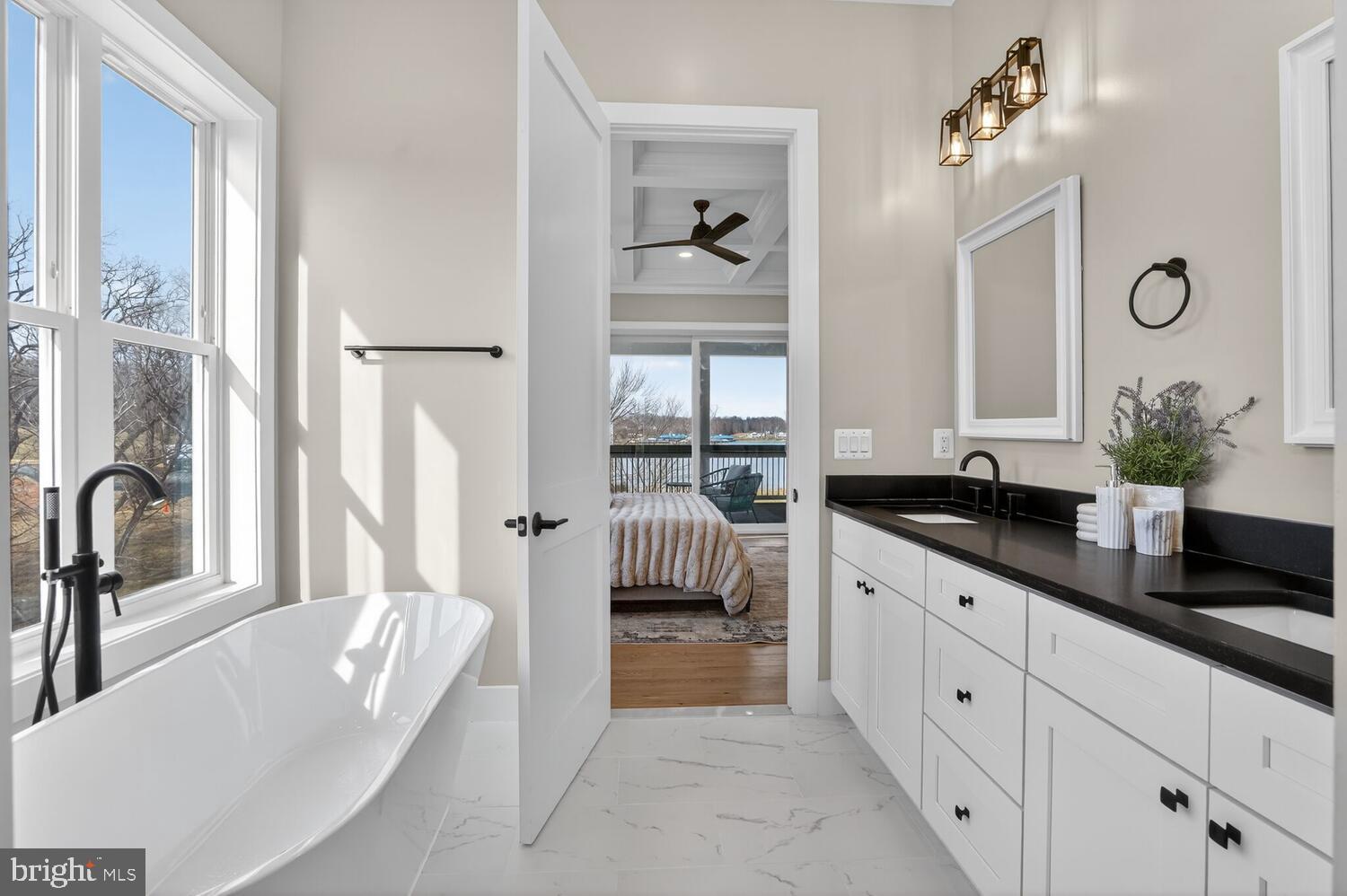 ROCK ISLAND LANDING - Residential