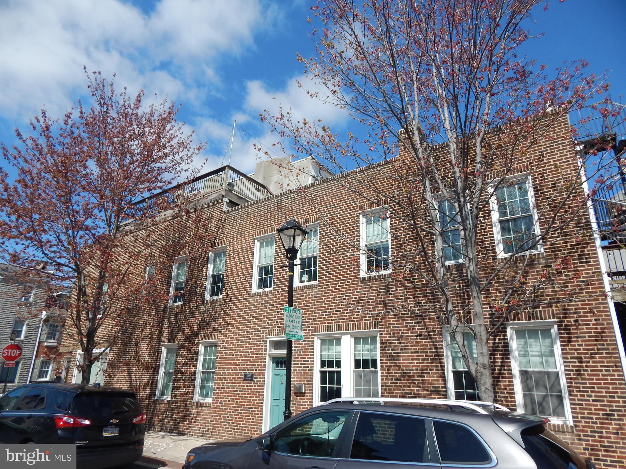 LITTLE ITALY - Residential Lease